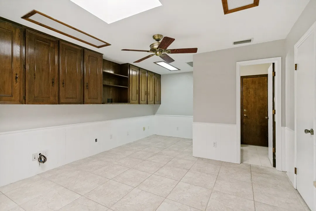 Single Family Residence For Sale in Collin County , 2004 Tampico Drive, Plano, Texas 75075, 3 Bedroom, 3 Bathroom, 2 Garage spaces, 2,487 Sqft, built in 1975, mls#21267146, Real Estate Agent in Plano, Homes For Sale in Collin county, Homes For Sale in Plano, Realtor in Plano Texas, Real Estate Brokerage Independent Realty Texas, Luminita Cordes Realtor