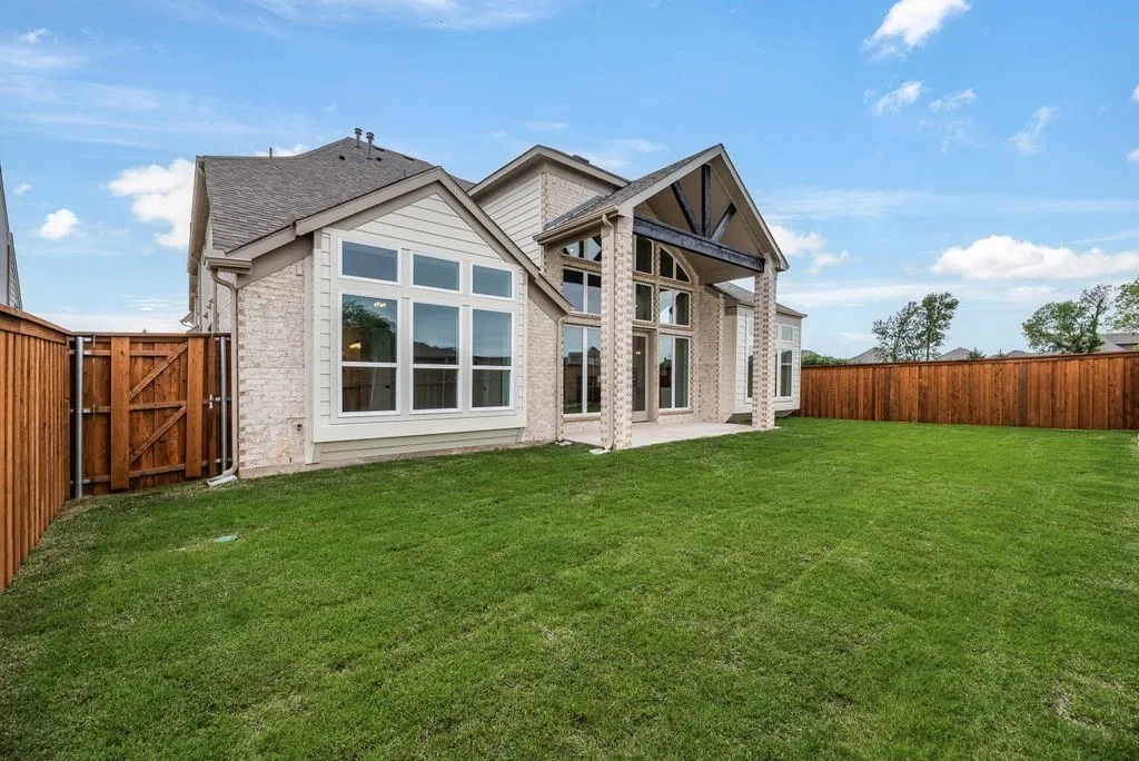 Single Family Residence For Sale in Collin County , 609 Clover Lane, Anna, Texas 75409, 5 Bedroom, 6 Bathroom, 2 Garage spaces, 4,569 Sqft, built in 2026, mls#21267467, Real Estate Agent in Anna, Homes For Sale in Collin county, Homes For Sale in Anna, Realtor in Anna Texas, Real Estate Brokerage Independent Realty Texas, Luminita Cordes Realtor