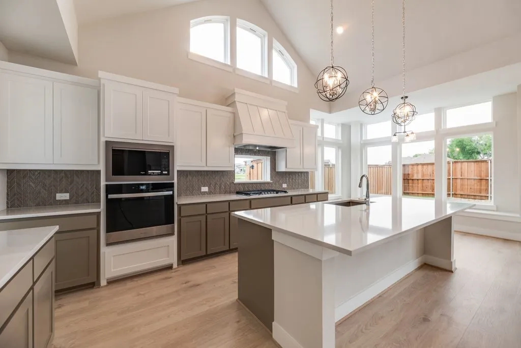 Single Family Residence For Sale in Collin County , 609 Clover Lane, Anna, Texas 75409, 5 Bedroom, 6 Bathroom, 2 Garage spaces, 4,569 Sqft, built in 2026, mls#21267467, Real Estate Agent in Anna, Homes For Sale in Collin county, Homes For Sale in Anna, Realtor in Anna Texas, Real Estate Brokerage Independent Realty Texas, Luminita Cordes Realtor