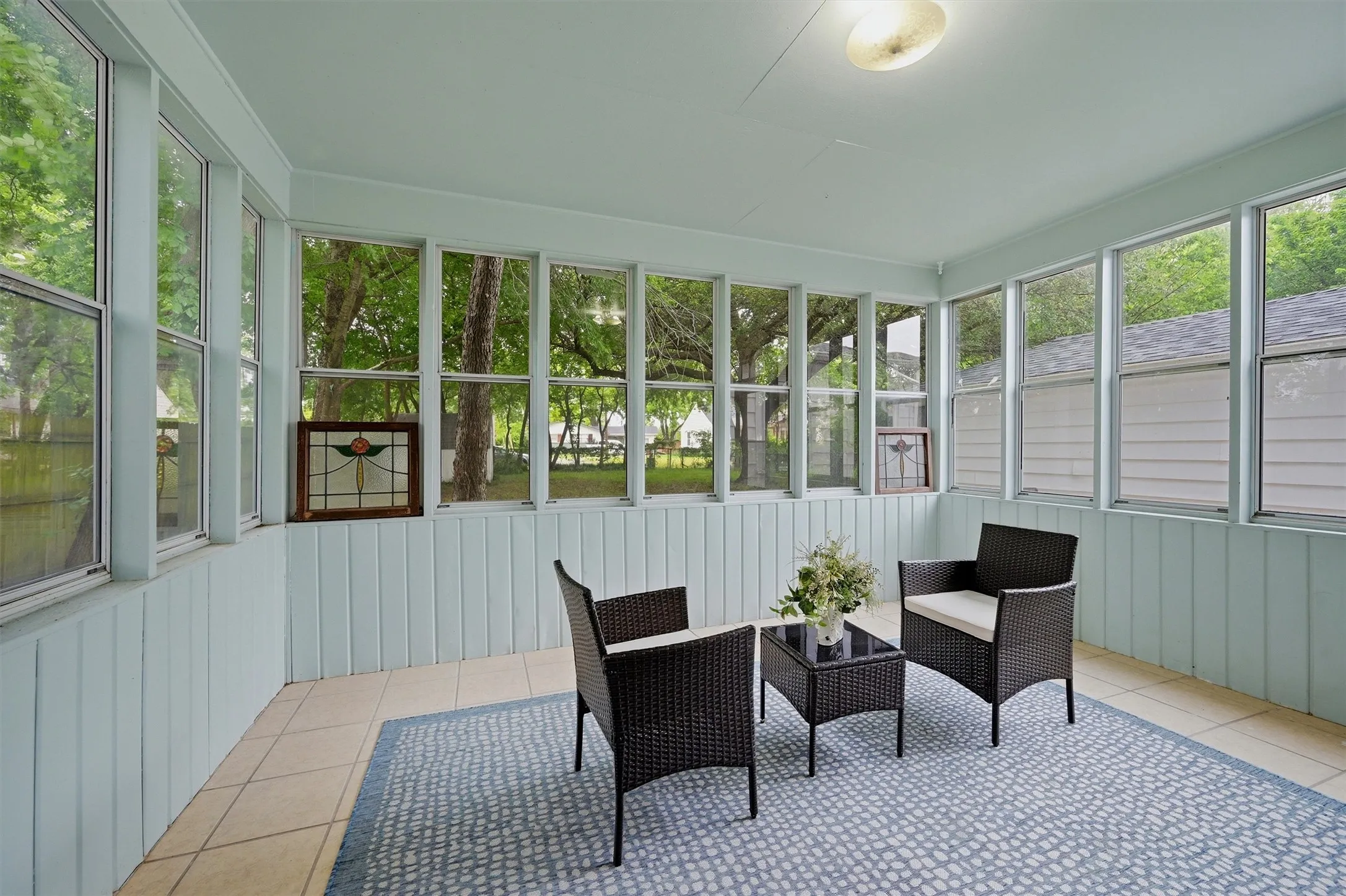 Single Family Residence For Sale in Grayson County , 1032 N Lockhart Street, Sherman, Texas 75092, 3 Bedroom, 2 Bathroom, 1 Garage spaces, 1,556 Sqft, built in 1950, mls#21255941, Real Estate Agent in Sherman, Homes For Sale in Grayson county, Homes For Sale in Sherman, Realtor in Sherman Texas, Real Estate Brokerage Independent Realty Texas, Luminita Cordes Realtor