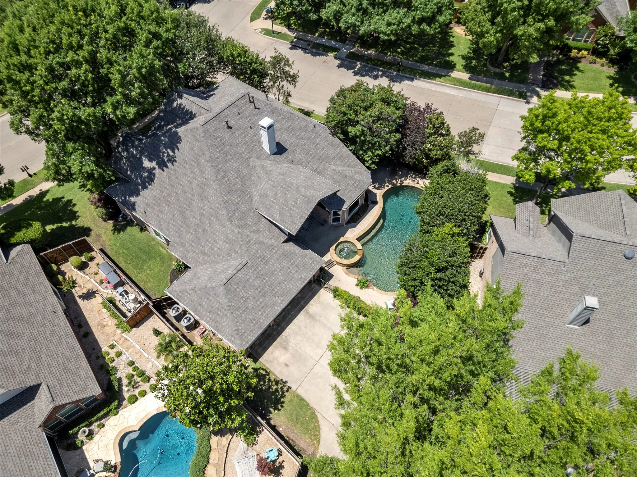 Single Family Residence For Sale in Collin County , 1344 Comanche Drive, Allen, Texas 75013, 4 Bedrooms, 3 Bathrooms, 3 Garage spaces, 3,477 Sqft, built in 1995, Price $750,000, mls#21255164, Real Estate Agent in Allen, Homes For Sale in Collin county, Homes For Sale in Allen, Realtor in Allen Texas, Real Estate Brokerage Independent Realty Texas, Luminita Cordes Realtor