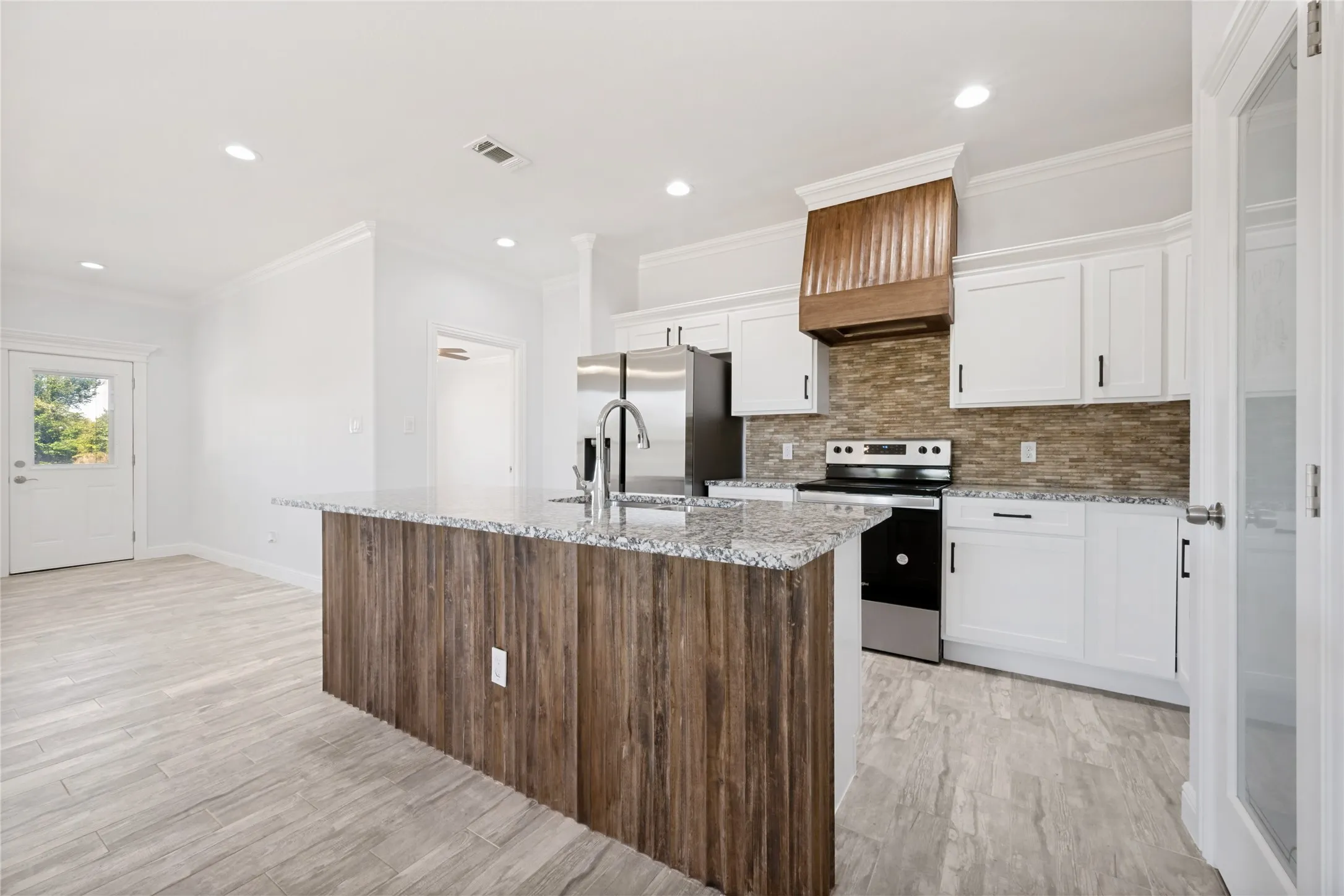 Single Family Residence For Sale in Wise County , 121 County Road 3471, Paradise, Texas 76073, 4 Bedrooms, 4 Bathrooms, 2 Garage spaces, 2,079 Sqft, built in 2023, Price $439,000, mls#21267477, Real Estate Agent in Paradise, Homes For Sale in Wise county, Homes For Sale in Paradise, Realtor in Paradise Texas, Real Estate Brokerage Independent Realty Texas, Luminita Cordes Realtor