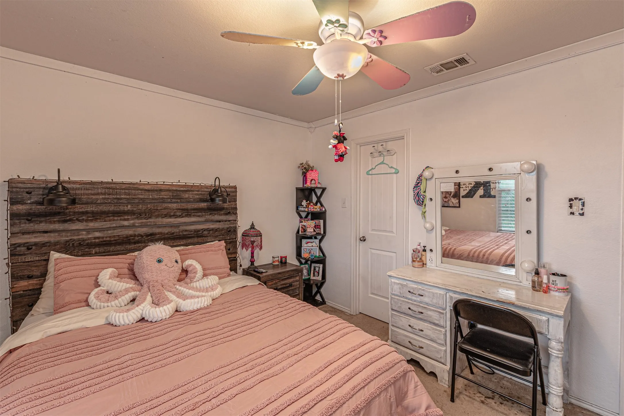 Single Family Residence For Sale in Kaufman County , 2020 Wellington Point, Heartland, Texas 75126, 3 Bedroom, 3 Bathroom, 3 Garage spaces, 2,400 Sqft, built in 2009, Price $289,000, mls#21259037, Real Estate Agent in Heartland, Homes For Sale in Kaufman county, Homes For Sale in Heartland, Realtor in Heartland Texas, Real Estate Brokerage Independent Realty Texas, Luminita Cordes Realtor