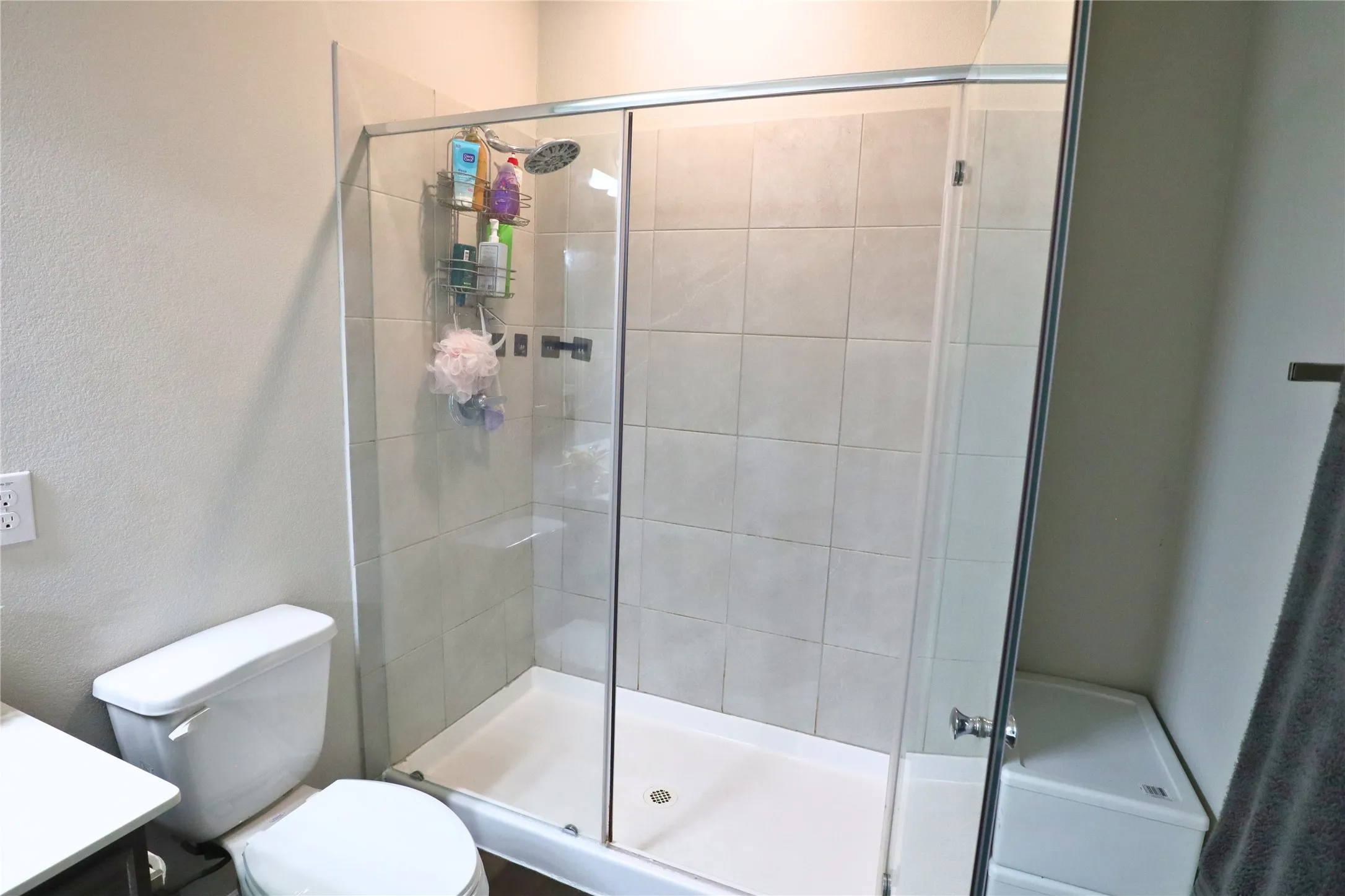 Single Family Residence For Rent in Collin County , 106 Cornell Avenue, Farmersville, Texas 75442, 4 Bedrooms, 2 Bathrooms, 2 Garage spaces, 1,656 Sqft, built in 2019, Price $2,000, mls#21265769, Real Estate Agent in Farmersville, Homes For Rent in Collin county, Homes For Rent in Farmersville, Realtor in Farmersville Texas, Real Estate Brokerage Independent Realty Texas, Luminita Cordes Realtor
