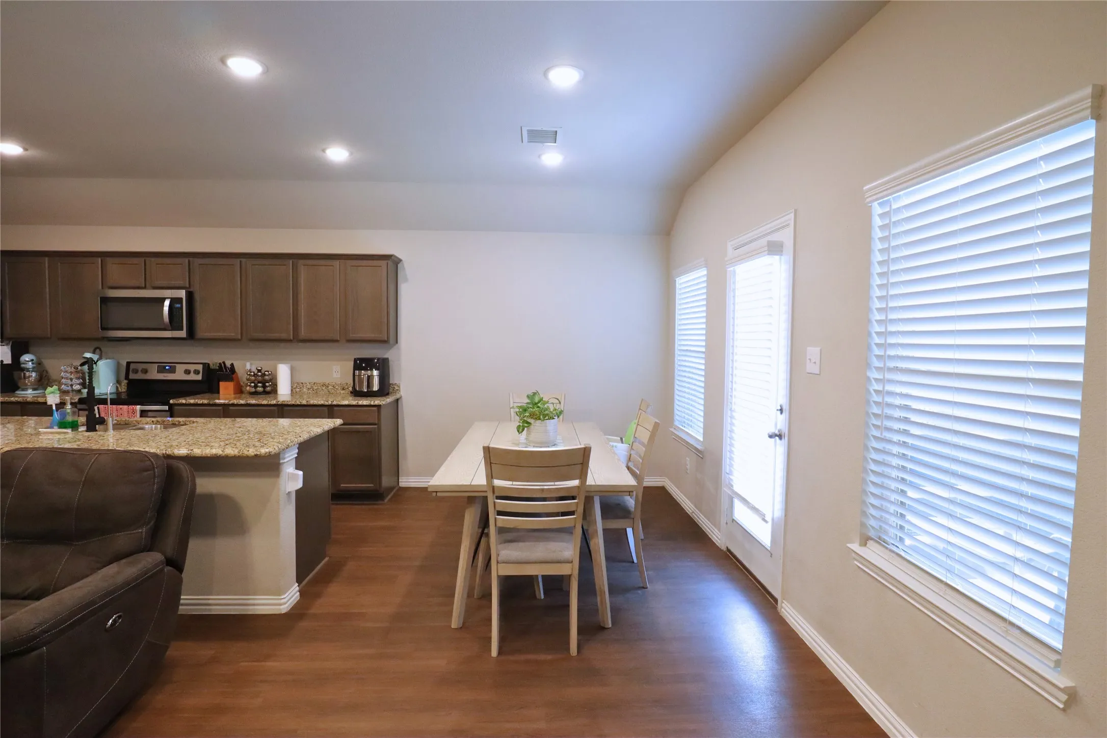 Single Family Residence For Rent in Collin County , 106 Cornell Avenue, Farmersville, Texas 75442, 4 Bedrooms, 2 Bathrooms, 2 Garage spaces, 1,656 Sqft, built in 2019, Price $2,000, mls#21265769, Real Estate Agent in Farmersville, Homes For Rent in Collin county, Homes For Rent in Farmersville, Realtor in Farmersville Texas, Real Estate Brokerage Independent Realty Texas, Luminita Cordes Realtor