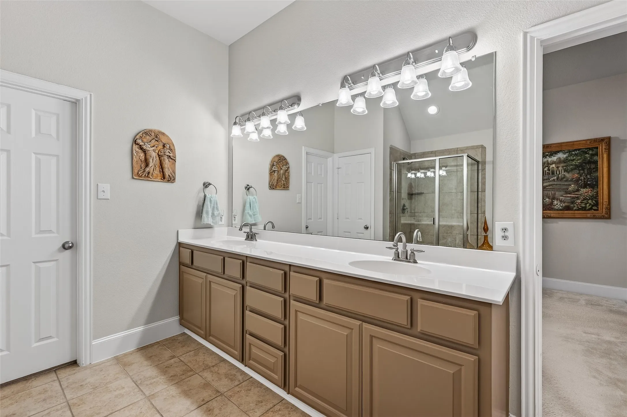 Single Family Residence For Sale in Denton County , 2636 Deer Hollow Drive, Little Elm, Texas 75068, 4 Bedroom, 2 Bathroom, 2 Garage spaces, 2,706 Sqft, built in 2005, mls#21267281, Real Estate Agent in Little Elm, Homes For Sale in Denton county, Homes For Sale in Little Elm, Realtor in Little Elm Texas, Real Estate Brokerage Independent Realty Texas, Luminita Cordes Realtor