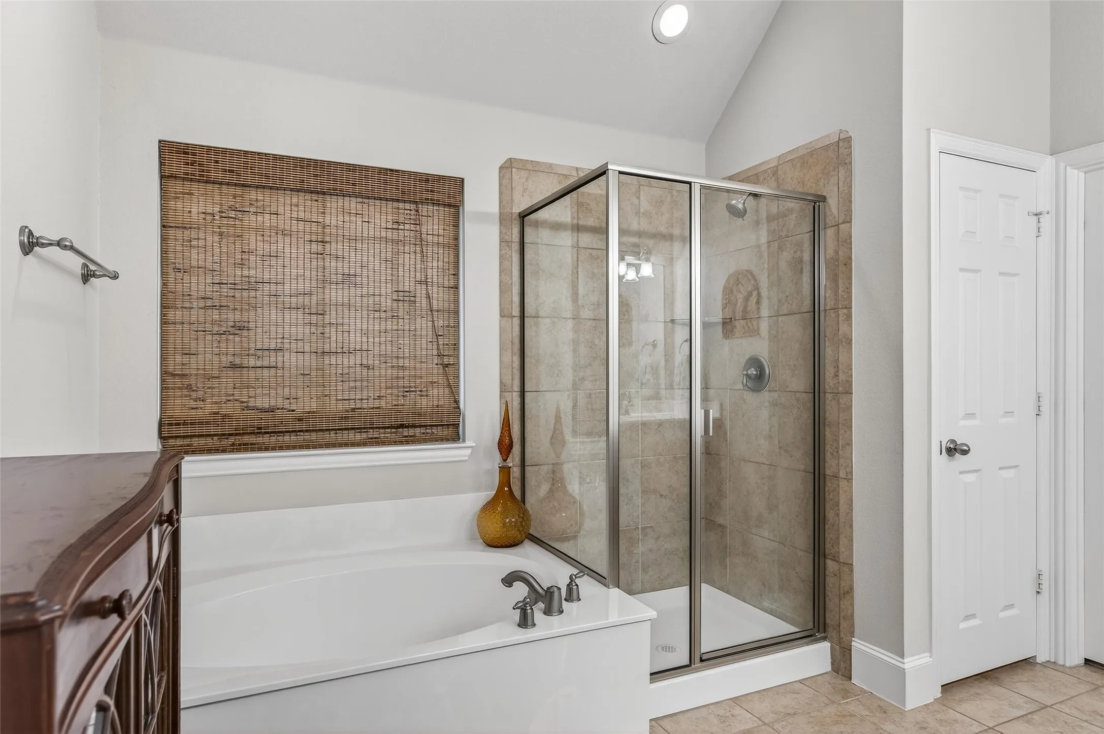 Single Family Residence For Sale in Denton County , 2636 Deer Hollow Drive, Little Elm, Texas 75068, 4 Bedroom, 2 Bathroom, 2 Garage spaces, 2,706 Sqft, built in 2005, mls#21267281, Real Estate Agent in Little Elm, Homes For Sale in Denton county, Homes For Sale in Little Elm, Realtor in Little Elm Texas, Real Estate Brokerage Independent Realty Texas, Luminita Cordes Realtor