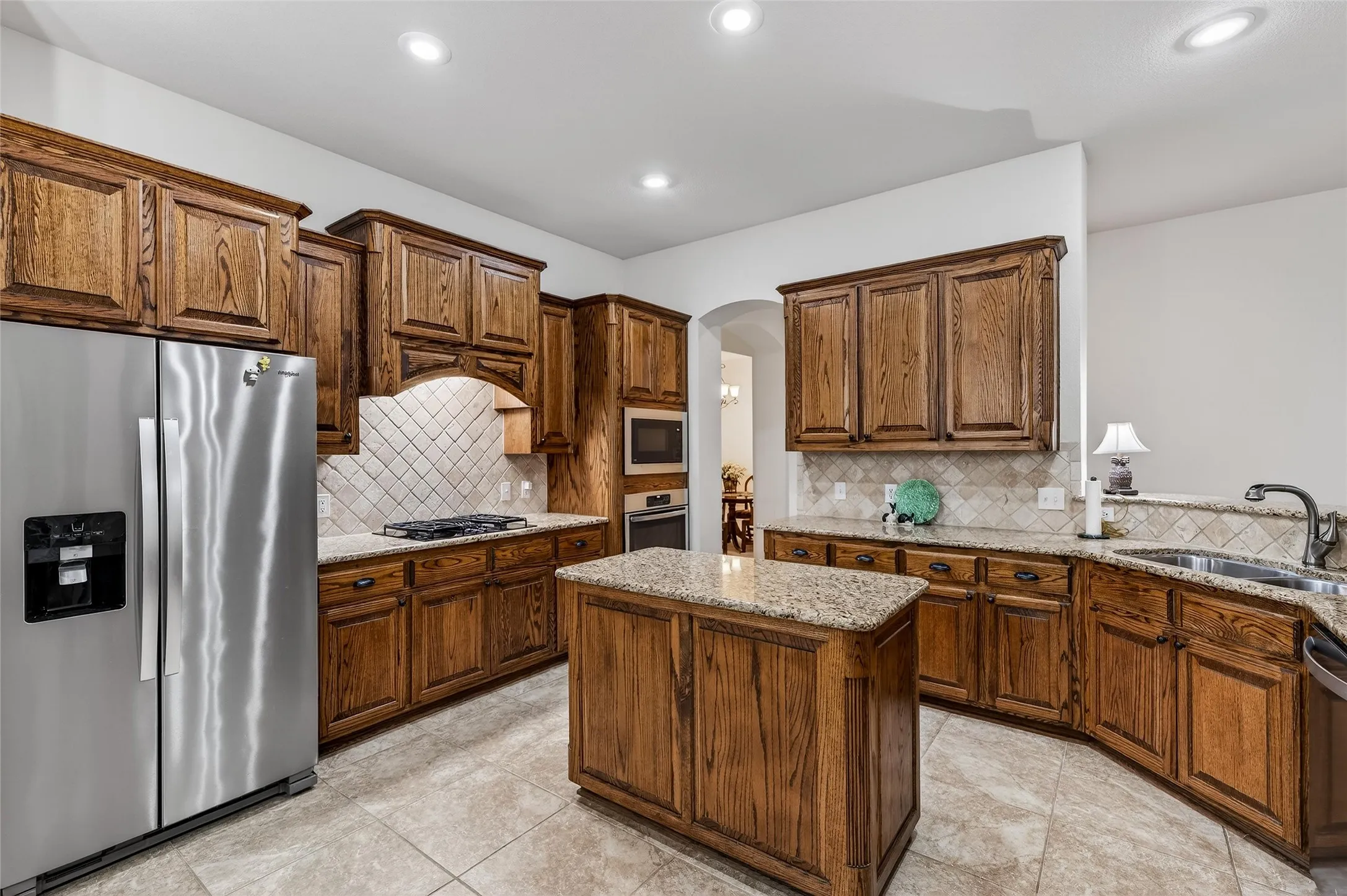 Single Family Residence For Sale in Denton County , 2636 Deer Hollow Drive, Little Elm, Texas 75068, 4 Bedroom, 2 Bathroom, 2 Garage spaces, 2,706 Sqft, built in 2005, mls#21267281, Real Estate Agent in Little Elm, Homes For Sale in Denton county, Homes For Sale in Little Elm, Realtor in Little Elm Texas, Real Estate Brokerage Independent Realty Texas, Luminita Cordes Realtor