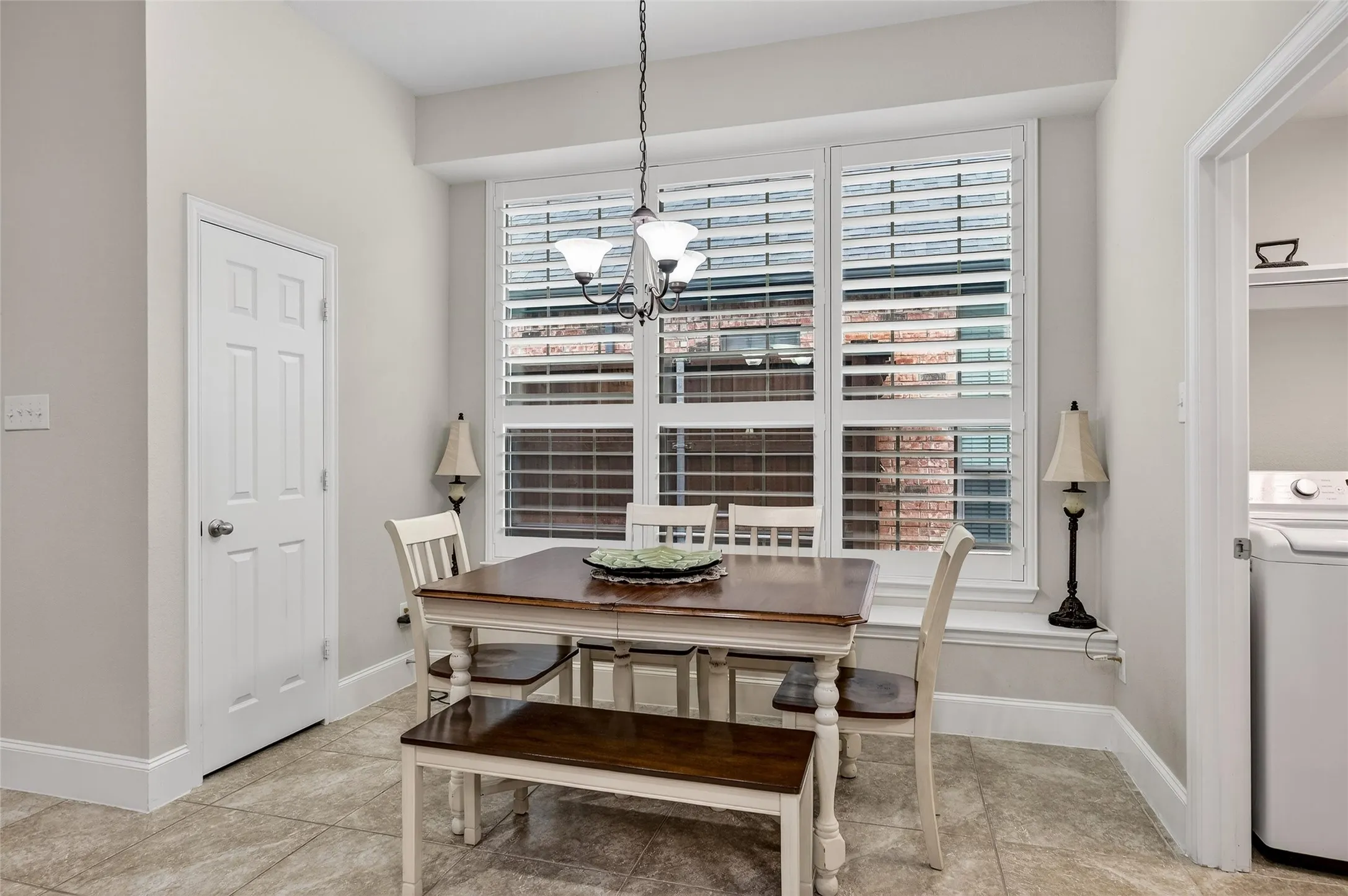 Eat in kitchen dining and pantry