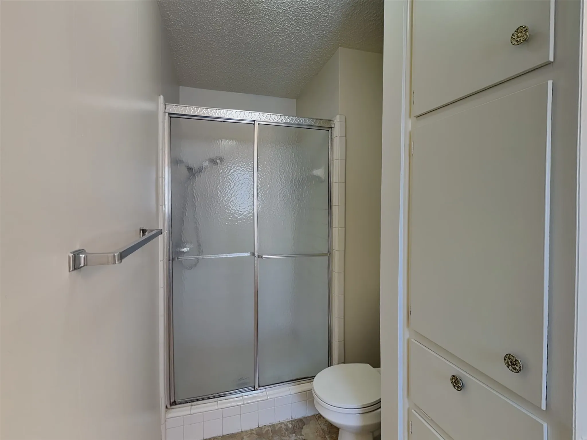 Apartment For Rent in Tarrant County , 6220 Wheaton Drive, Fort Worth, Texas 76133, 2 Bedroom, 2 Bathroom, Garage spaces, 2,986 Sqft, built in 1967, mls#21267522, Real Estate Agent in Fort Worth, Homes For Rent in Tarrant county, Homes For Rent in Fort Worth, Realtor in Fort Worth Texas, Real Estate Brokerage Independent Realty Texas, Luminita Cordes Realtor
