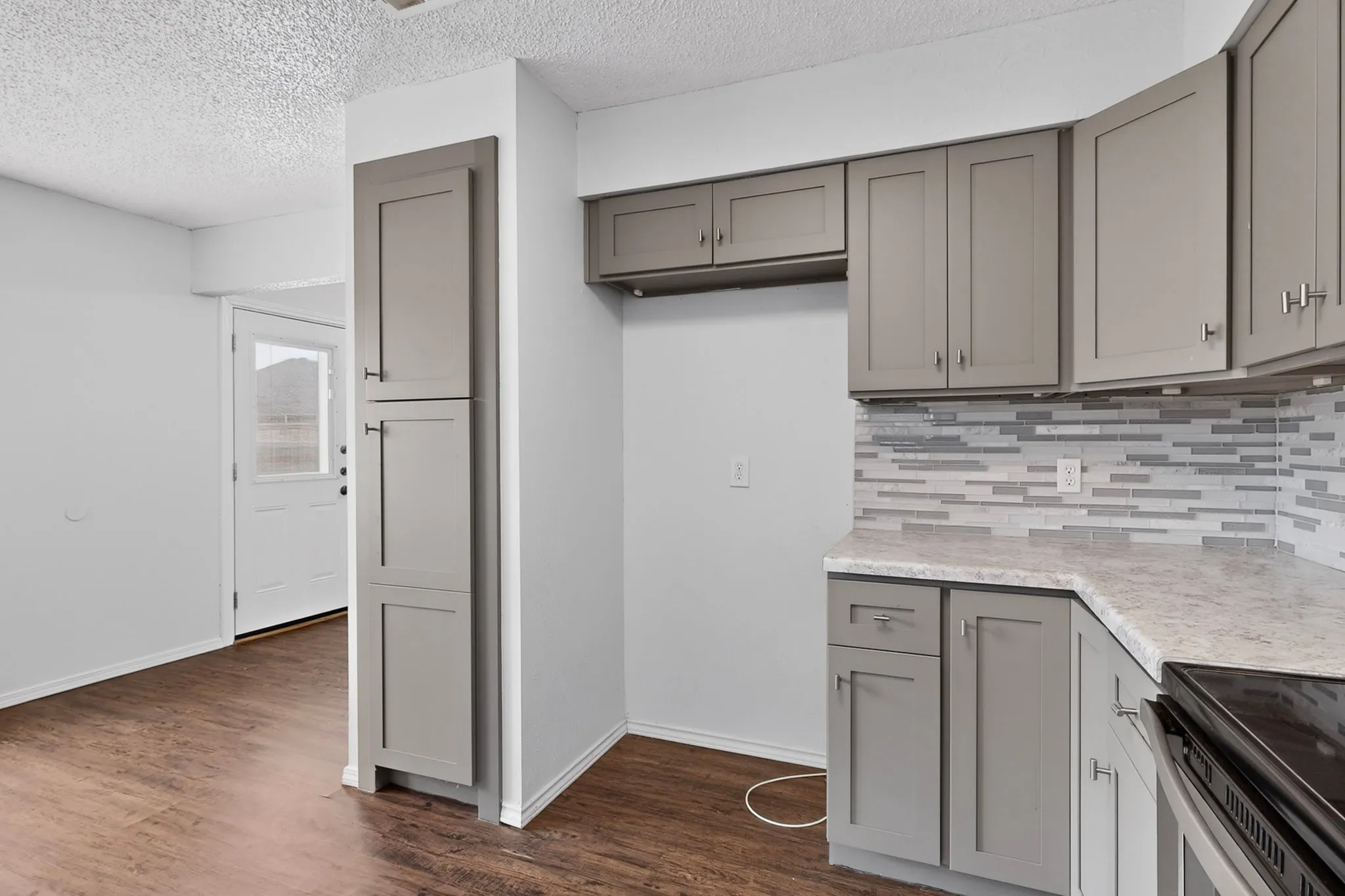 Single Family Residence For Sale in Collin County , 3228 Nova Trail, Plano, Texas 75023, 3 Bedroom, 2 Bathroom, 2 Garage spaces, 1,428 Sqft, built in 1981, mls#21258164, Real Estate Agent in Plano, Homes For Sale in Collin county, Homes For Sale in Plano, Realtor in Plano Texas, Real Estate Brokerage Independent Realty Texas, Luminita Cordes Realtor