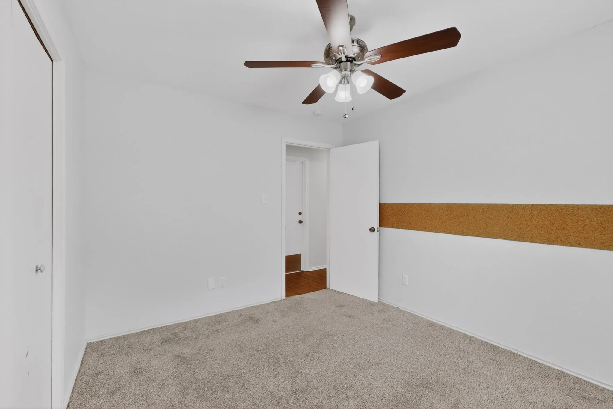 Single Family Residence For Sale in Collin County , 3228 Nova Trail, Plano, Texas 75023, 3 Bedroom, 2 Bathroom, 2 Garage spaces, 1,428 Sqft, built in 1981, mls#21258164, Real Estate Agent in Plano, Homes For Sale in Collin county, Homes For Sale in Plano, Realtor in Plano Texas, Real Estate Brokerage Independent Realty Texas, Luminita Cordes Realtor
