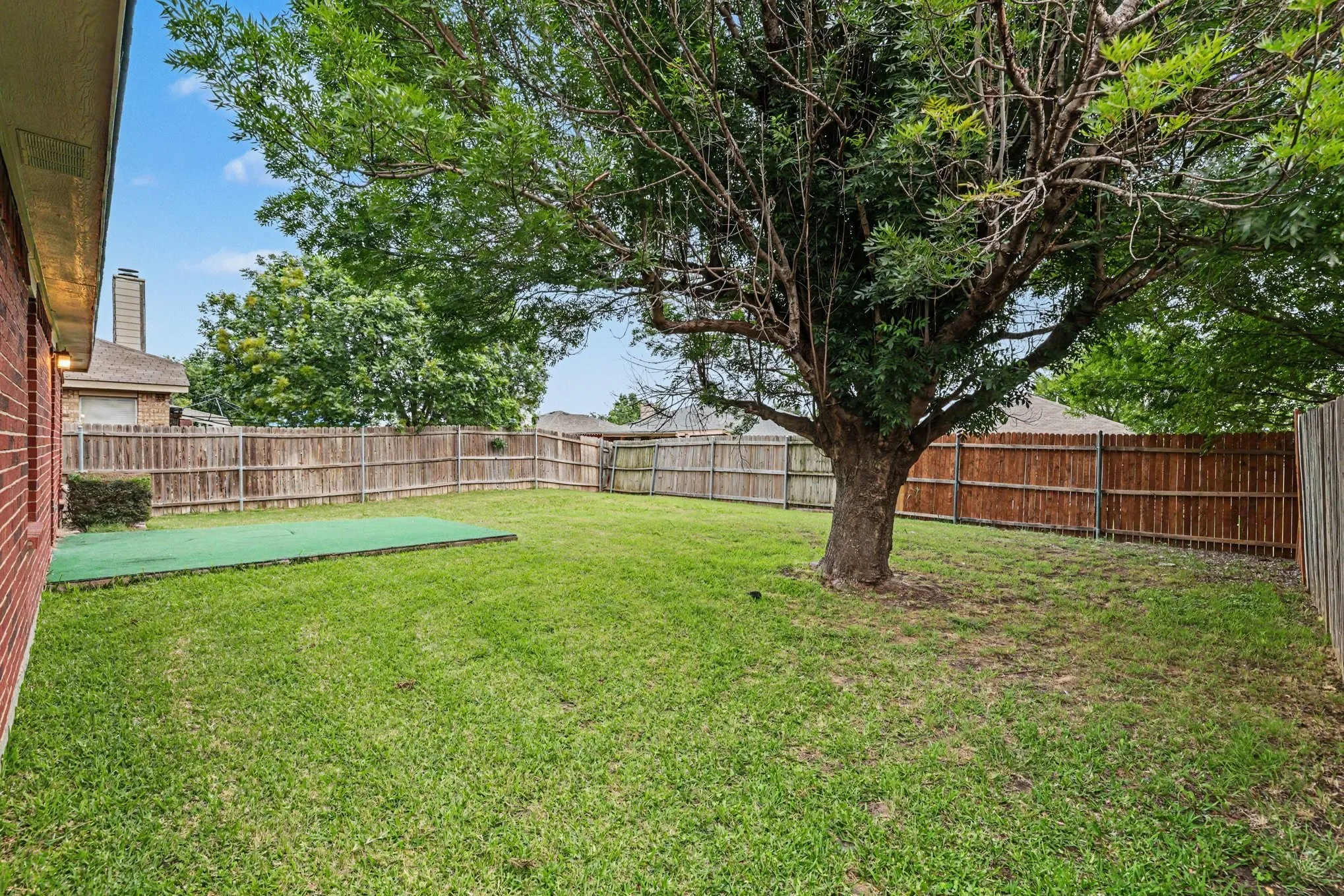 Single Family Residence For Sale in Denton County , 1022 Port Isabel Drive, Little Elm, Texas 75068, 4 Bedroom, 2 Bathroom, 2 Garage spaces, 1,865 Sqft, built in 2001, mls#21264177, Real Estate Agent in Little Elm, Homes For Sale in Denton county, Homes For Sale in Little Elm, Realtor in Little Elm Texas, Real Estate Brokerage Independent Realty Texas, Luminita Cordes Realtor