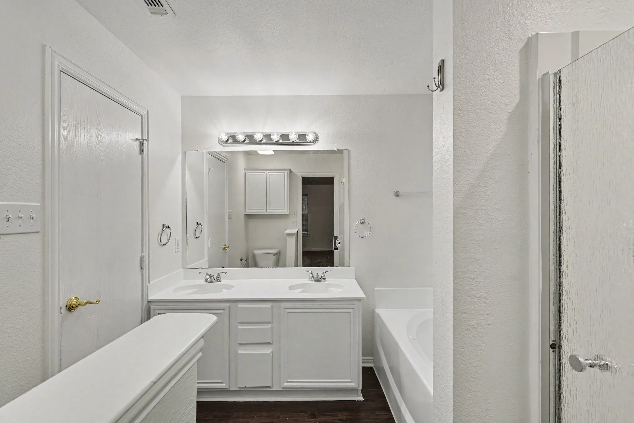 Single Family Residence For Sale in Denton County , 1022 Port Isabel Drive, Little Elm, Texas 75068, 4 Bedroom, 2 Bathroom, 2 Garage spaces, 1,865 Sqft, built in 2001, mls#21264177, Real Estate Agent in Little Elm, Homes For Sale in Denton county, Homes For Sale in Little Elm, Realtor in Little Elm Texas, Real Estate Brokerage Independent Realty Texas, Luminita Cordes Realtor