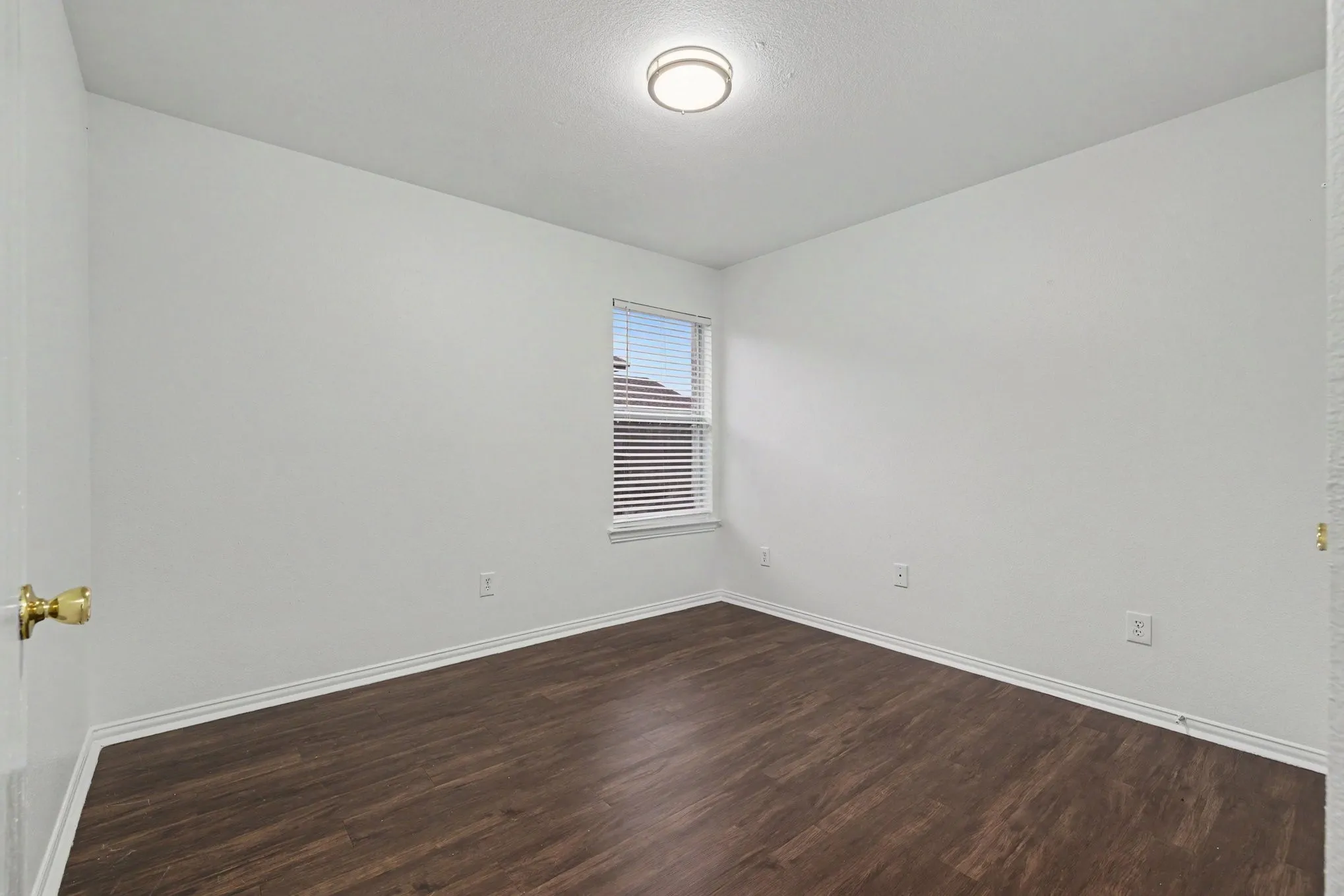 Single Family Residence For Sale in Denton County , 1022 Port Isabel Drive, Little Elm, Texas 75068, 4 Bedroom, 2 Bathroom, 2 Garage spaces, 1,865 Sqft, built in 2001, mls#21264177, Real Estate Agent in Little Elm, Homes For Sale in Denton county, Homes For Sale in Little Elm, Realtor in Little Elm Texas, Real Estate Brokerage Independent Realty Texas, Luminita Cordes Realtor