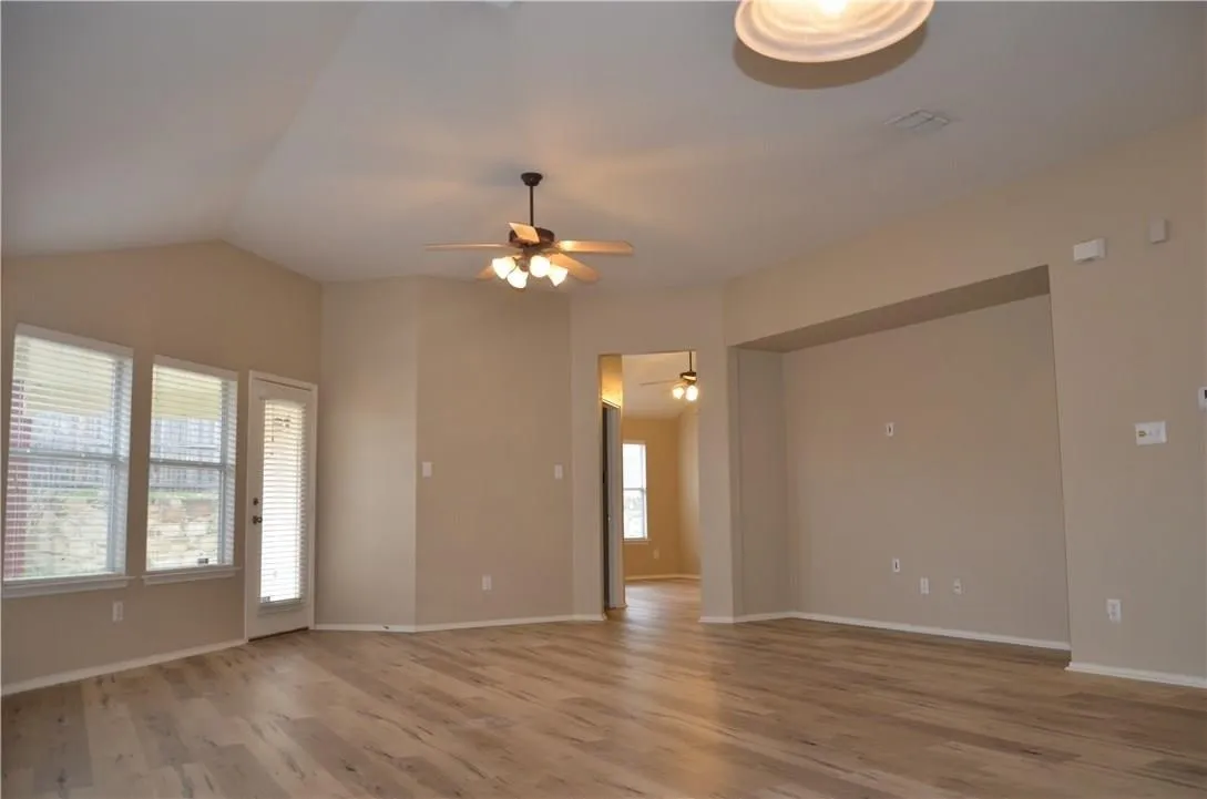 Single Family Residence For Rent in Tarrant County , 4241 Summer Star Lane, Fort Worth, Texas 76244, 3 Bedrooms, 2 Bathrooms, 2 Garage spaces, 2,086 Sqft, built in 2004, Price $2,200, mls#21267591, Real Estate Agent in Fort Worth, Homes For Rent in Tarrant county, Homes For Rent in Fort Worth, Realtor in Fort Worth Texas, Real Estate Brokerage Independent Realty Texas, Luminita Cordes Realtor