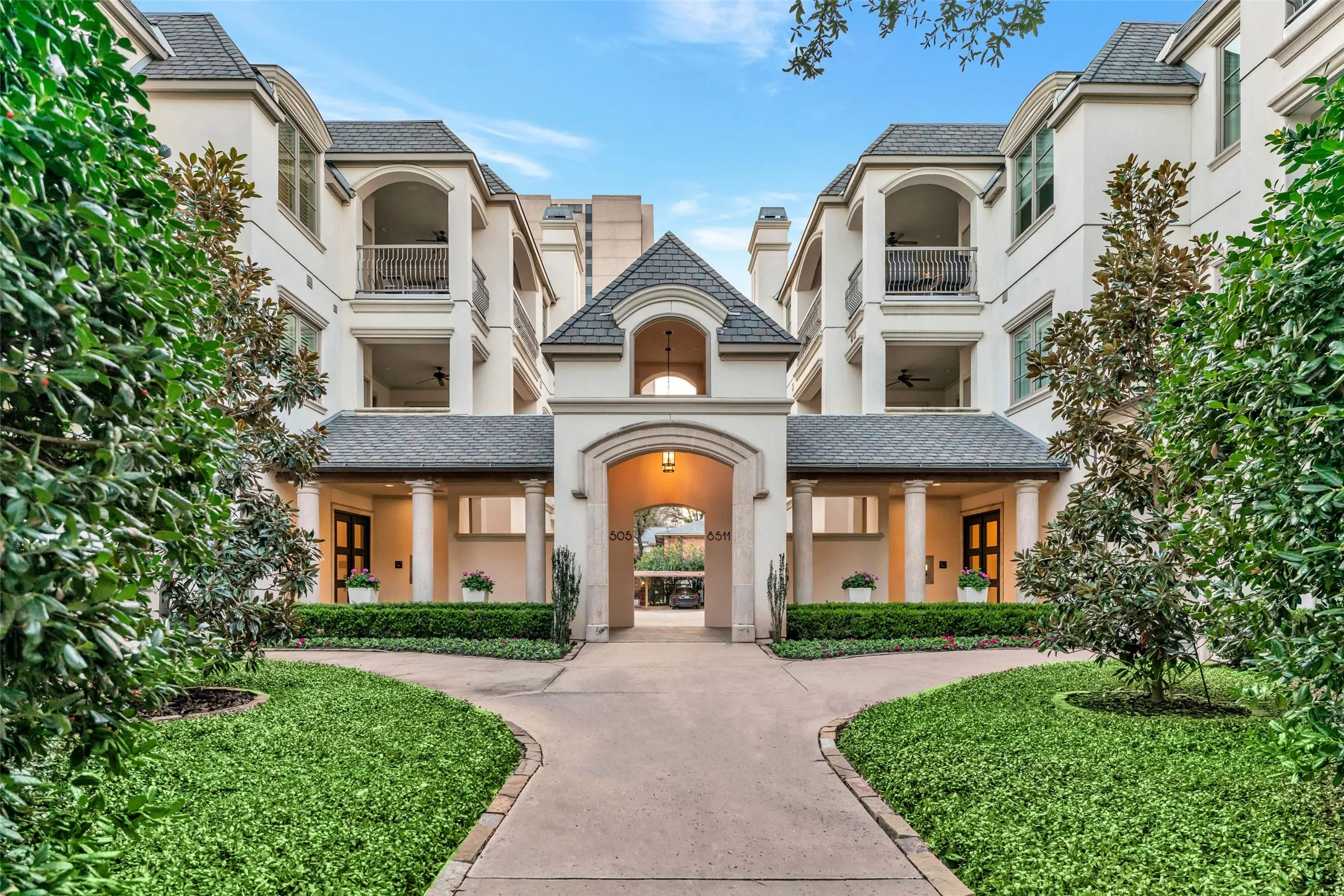 Condominium For Sale in Dallas County , 8511 Edgemere Road 201, Dallas, Texas 75225, 2 Bedrooms, 3 Bathrooms, 2 Garage spaces, 2,618 Sqft, built in 2004, Price $1,195,000, mls#21266040, Real Estate Agent in Dallas, Homes For Sale in Dallas county, Homes For Sale in Dallas, Realtor in Dallas Texas, Real Estate Brokerage Independent Realty Texas, Luminita Cordes Realtor