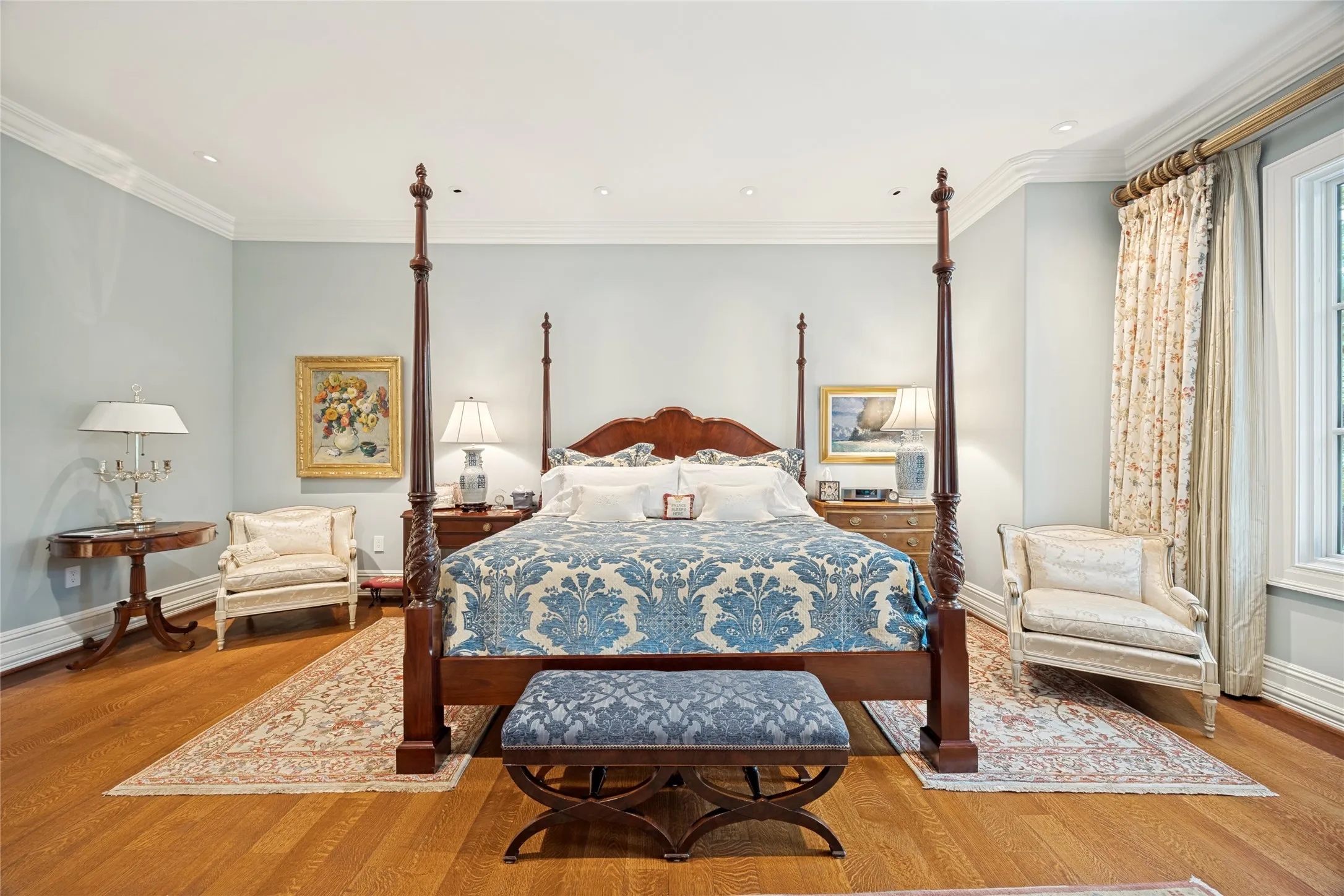 Condominium For Sale in Dallas County , 8511 Edgemere Road 201, Dallas, Texas 75225, 2 Bedrooms, 3 Bathrooms, 2 Garage spaces, 2,618 Sqft, built in 2004, Price $1,195,000, mls#21266040, Real Estate Agent in Dallas, Homes For Sale in Dallas county, Homes For Sale in Dallas, Realtor in Dallas Texas, Real Estate Brokerage Independent Realty Texas, Luminita Cordes Realtor