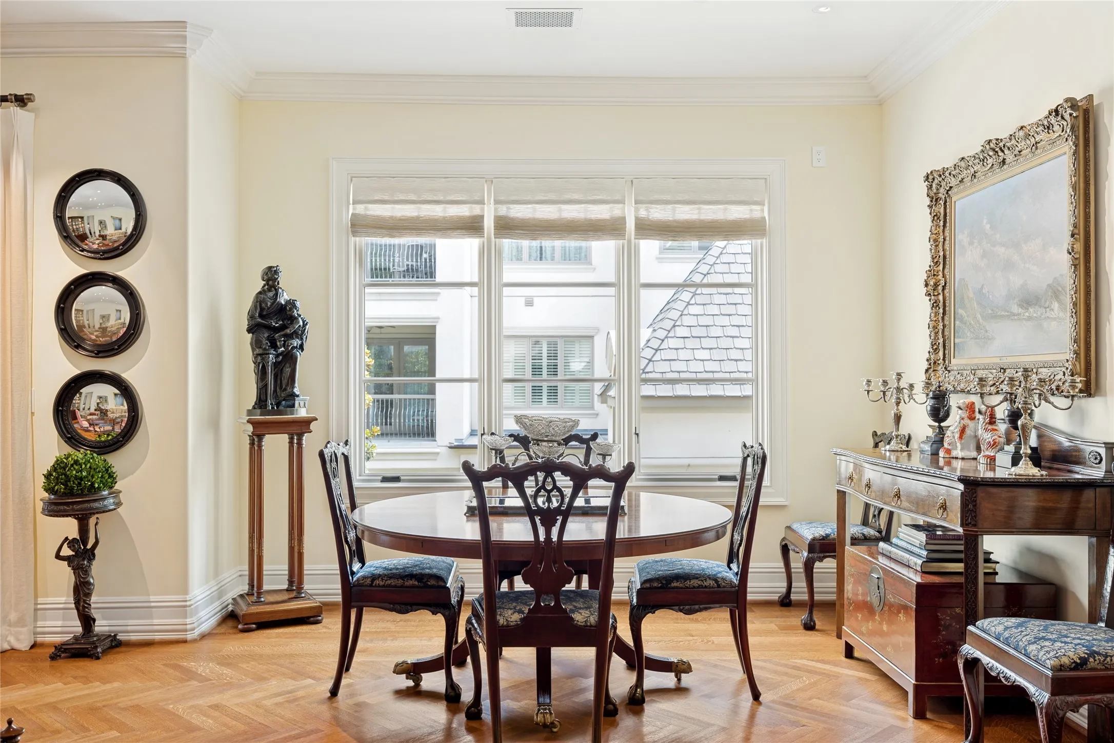 Condominium For Sale in Dallas County , 8511 Edgemere Road 201, Dallas, Texas 75225, 2 Bedrooms, 3 Bathrooms, 2 Garage spaces, 2,618 Sqft, built in 2004, Price $1,195,000, mls#21266040, Real Estate Agent in Dallas, Homes For Sale in Dallas county, Homes For Sale in Dallas, Realtor in Dallas Texas, Real Estate Brokerage Independent Realty Texas, Luminita Cordes Realtor