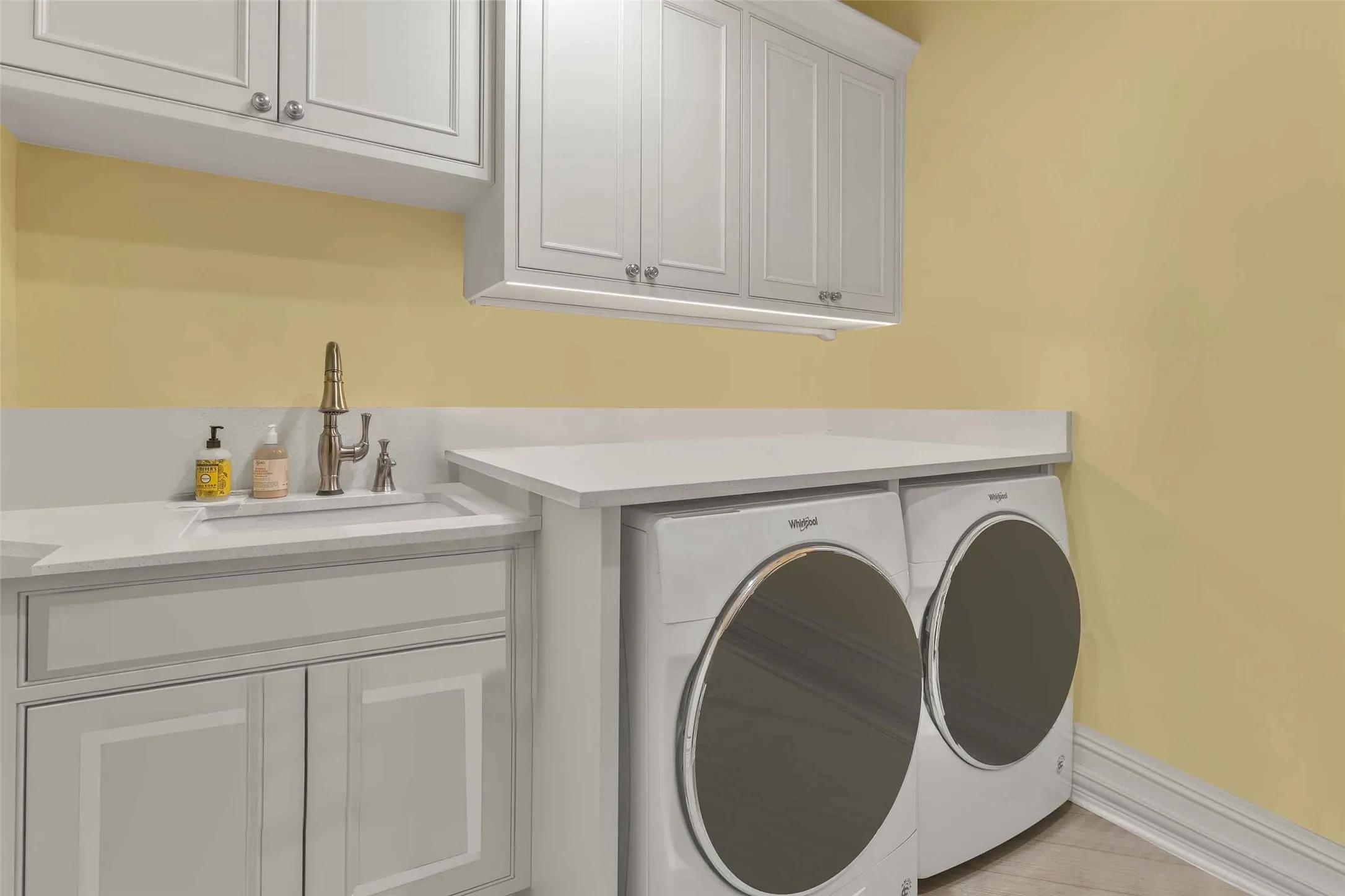 Condominium For Sale in Dallas County , 8511 Edgemere Road 201, Dallas, Texas 75225, 2 Bedrooms, 3 Bathrooms, 2 Garage spaces, 2,618 Sqft, built in 2004, Price $1,195,000, mls#21266040, Real Estate Agent in Dallas, Homes For Sale in Dallas county, Homes For Sale in Dallas, Realtor in Dallas Texas, Real Estate Brokerage Independent Realty Texas, Luminita Cordes Realtor