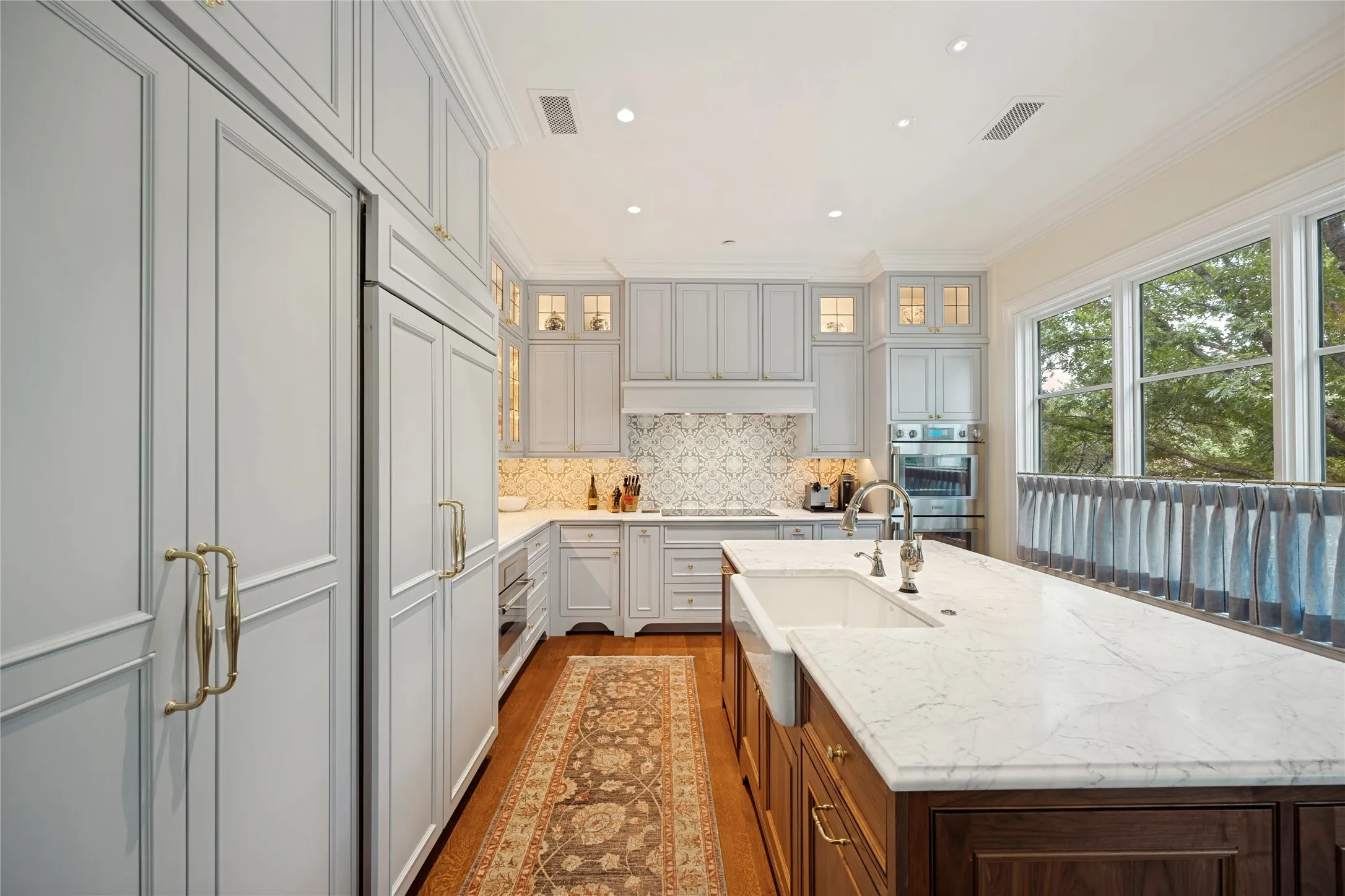 Condominium For Sale in Dallas County , 8511 Edgemere Road 201, Dallas, Texas 75225, 2 Bedrooms, 3 Bathrooms, 2 Garage spaces, 2,618 Sqft, built in 2004, Price $1,195,000, mls#21266040, Real Estate Agent in Dallas, Homes For Sale in Dallas county, Homes For Sale in Dallas, Realtor in Dallas Texas, Real Estate Brokerage Independent Realty Texas, Luminita Cordes Realtor
