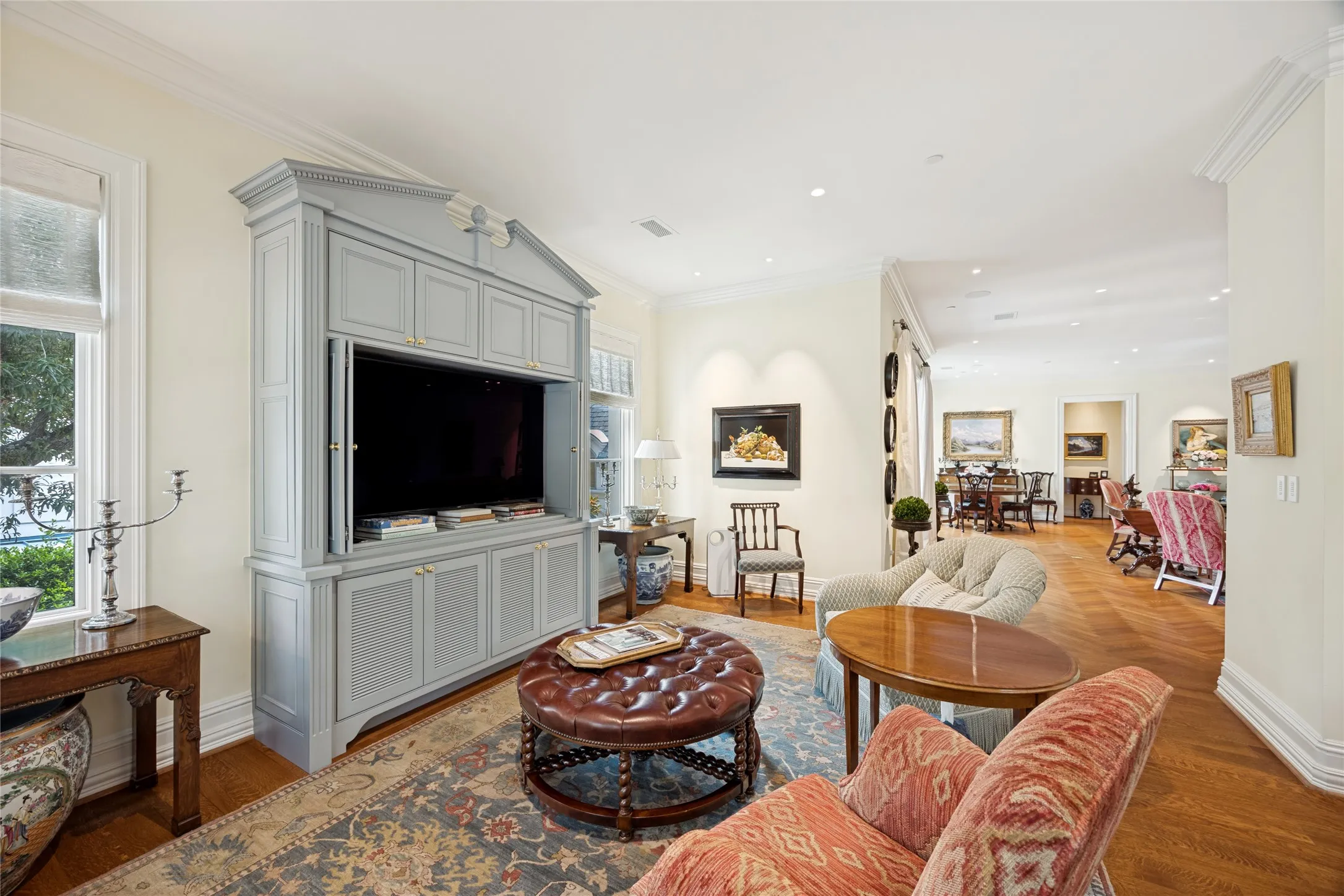 Condominium For Sale in Dallas County , 8511 Edgemere Road 201, Dallas, Texas 75225, 2 Bedrooms, 3 Bathrooms, 2 Garage spaces, 2,618 Sqft, built in 2004, Price $1,195,000, mls#21266040, Real Estate Agent in Dallas, Homes For Sale in Dallas county, Homes For Sale in Dallas, Realtor in Dallas Texas, Real Estate Brokerage Independent Realty Texas, Luminita Cordes Realtor