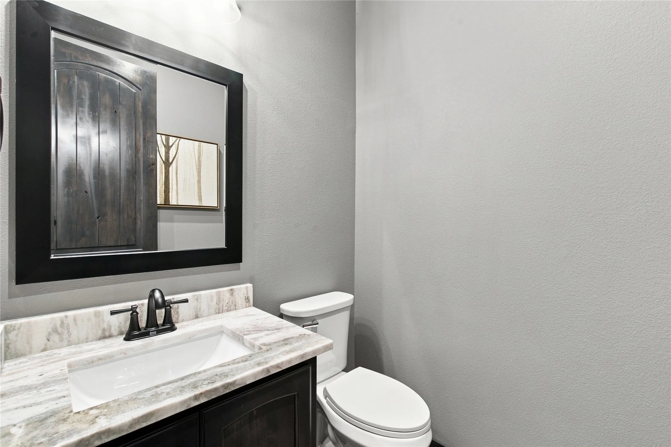 SECOND FLOOR EN SUITE BATHROOM