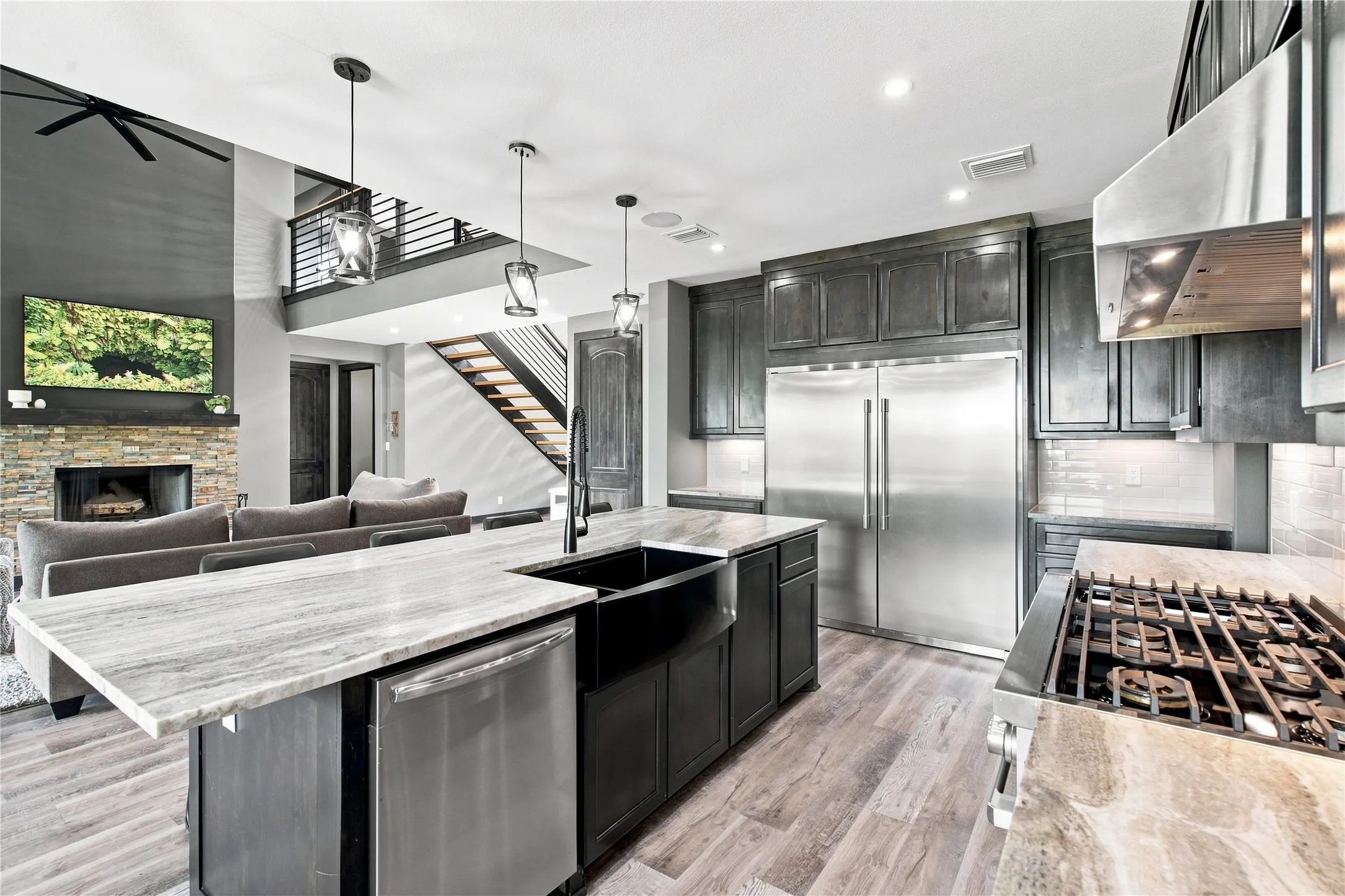 Single Family Residence For Sale in Collin County , 7899 County Road 623, Farmersville, Texas 75442, 7 Bedroom, 6 Bathroom, 3 Garage spaces, 3,546 Sqft, built in 2023, mls#21264054, Real Estate Agent in Farmersville, Homes For Sale in Collin county, Homes For Sale in Farmersville, Realtor in Farmersville Texas, Real Estate Brokerage Independent Realty Texas, Luminita Cordes Realtor