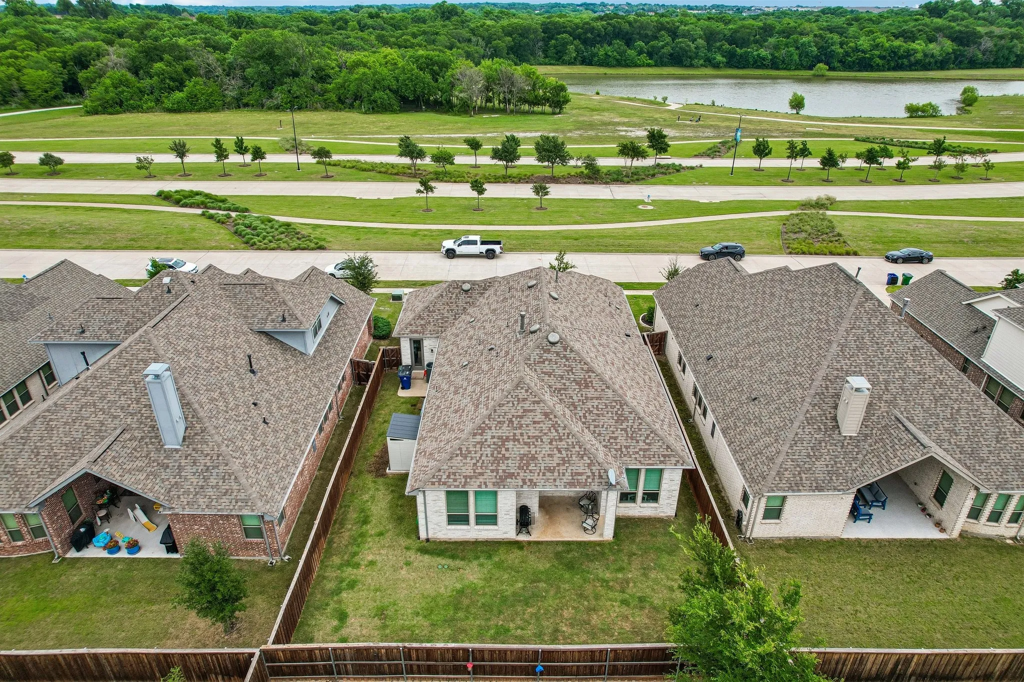 Single Family Residence For Sale in Collin County , 8901 Cedar Basin Drive, Mc Kinney, Texas 75071, 4 Bedroom, 3 Bathroom, 3 Garage spaces, 2,347 Sqft, built in 2020, mls#21266365, Real Estate Agent in Mc Kinney, Homes For Sale in Collin county, Homes For Sale in Mc Kinney, Realtor in Mc Kinney Texas, Real Estate Brokerage Independent Realty Texas, Luminita Cordes Realtor