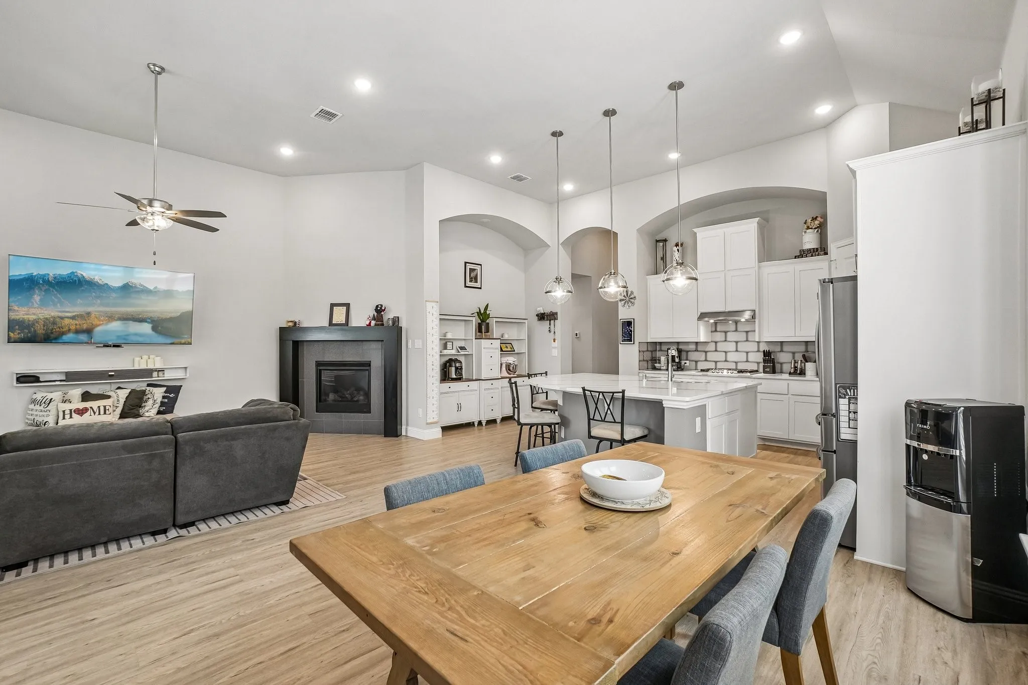 Single Family Residence For Sale in Collin County , 8901 Cedar Basin Drive, Mc Kinney, Texas 75071, 4 Bedroom, 3 Bathroom, 3 Garage spaces, 2,347 Sqft, built in 2020, mls#21266365, Real Estate Agent in Mc Kinney, Homes For Sale in Collin county, Homes For Sale in Mc Kinney, Realtor in Mc Kinney Texas, Real Estate Brokerage Independent Realty Texas, Luminita Cordes Realtor