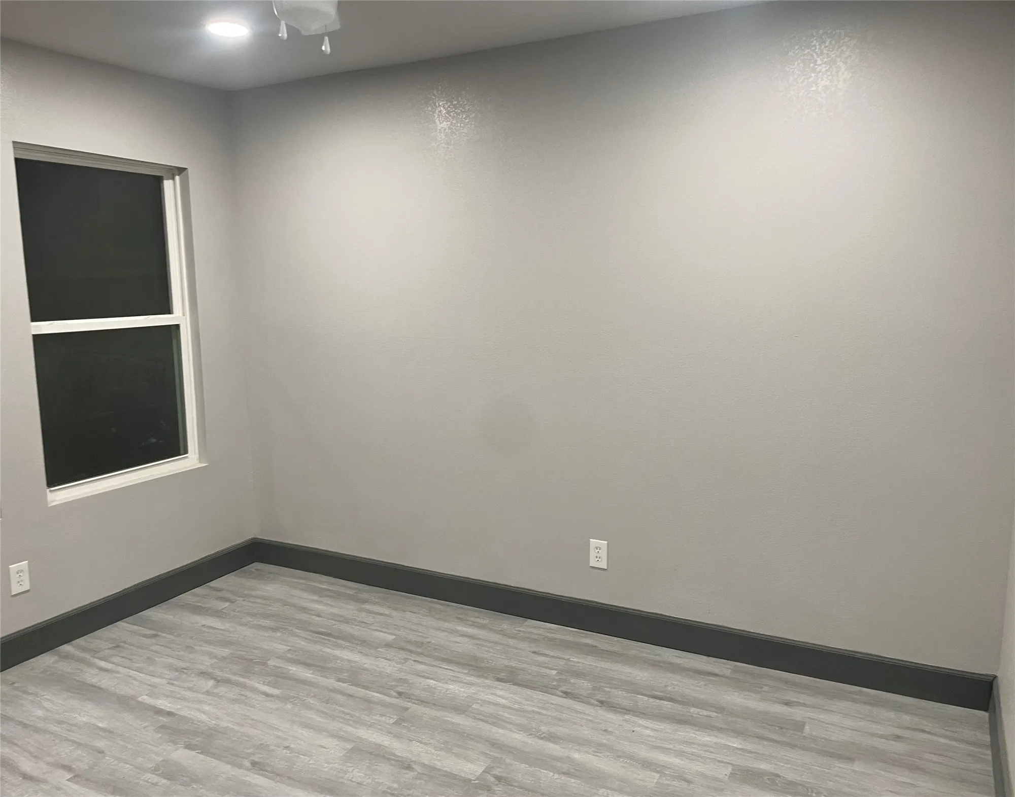 Single Family Residence For Sale in Dallas County , 133 Darien Drive, Mesquite, Texas 75149, 4 Bedroom, 2 Bathroom, Garage spaces, 1,268 Sqft, built in 1956, mls#21267652, Real Estate Agent in Mesquite, Homes For Sale in Dallas county, Homes For Sale in Mesquite, Realtor in Mesquite Texas, Real Estate Brokerage Independent Realty Texas, Luminita Cordes Realtor