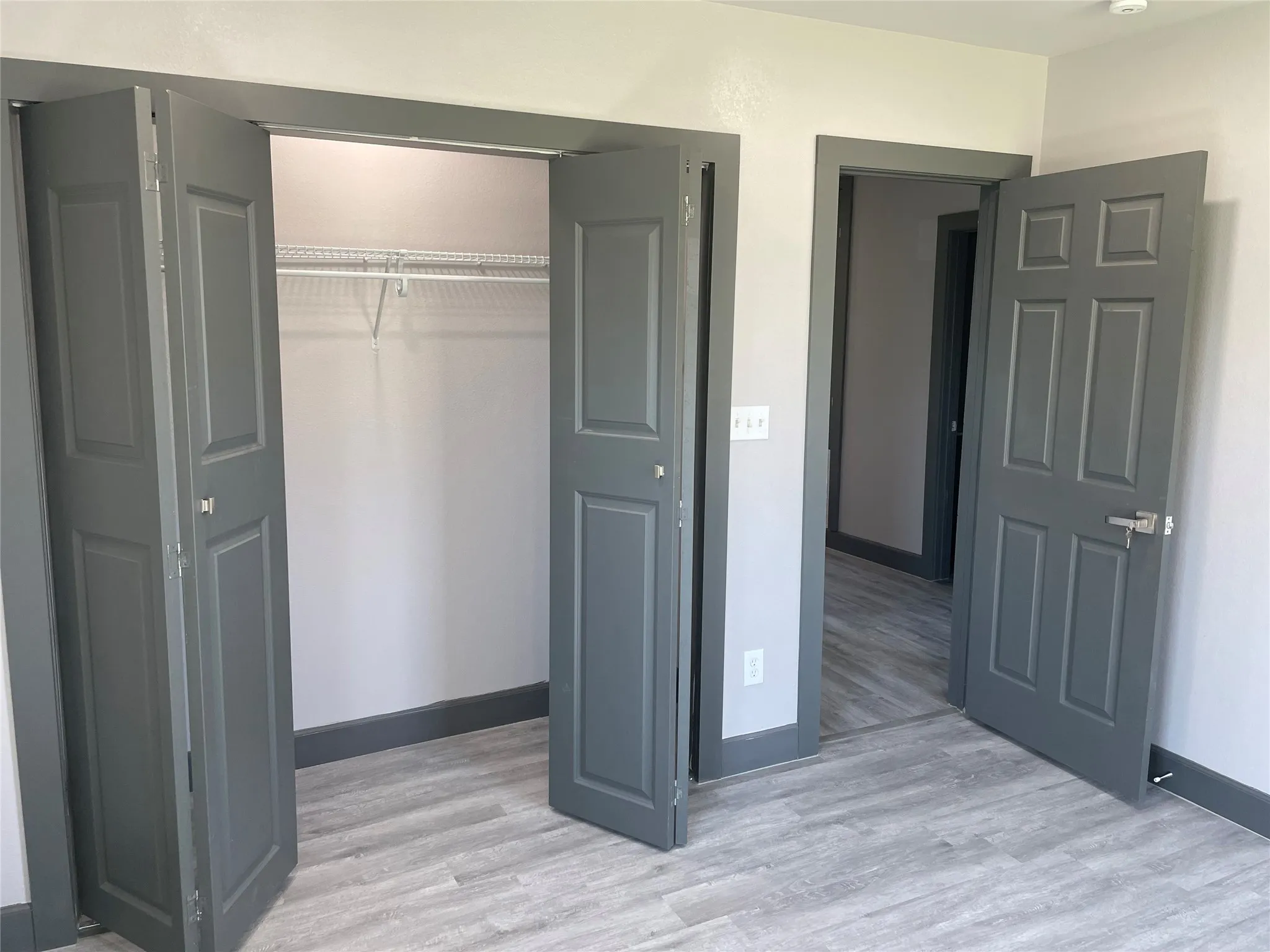 Single Family Residence For Sale in Dallas County , 133 Darien Drive, Mesquite, Texas 75149, 4 Bedroom, 2 Bathroom, Garage spaces, 1,268 Sqft, built in 1956, mls#21267652, Real Estate Agent in Mesquite, Homes For Sale in Dallas county, Homes For Sale in Mesquite, Realtor in Mesquite Texas, Real Estate Brokerage Independent Realty Texas, Luminita Cordes Realtor
