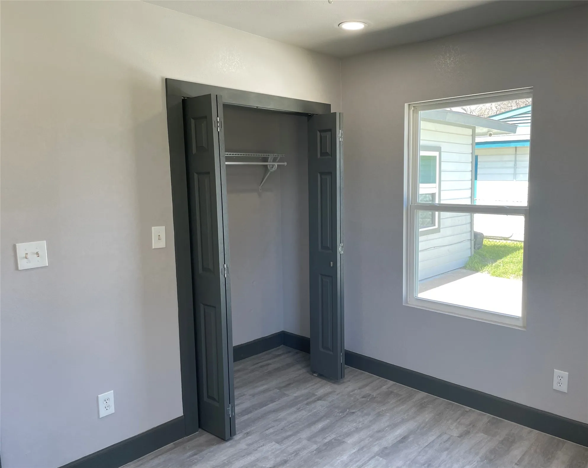 Single Family Residence For Sale in Dallas County , 133 Darien Drive, Mesquite, Texas 75149, 4 Bedroom, 2 Bathroom, Garage spaces, 1,268 Sqft, built in 1956, mls#21267652, Real Estate Agent in Mesquite, Homes For Sale in Dallas county, Homes For Sale in Mesquite, Realtor in Mesquite Texas, Real Estate Brokerage Independent Realty Texas, Luminita Cordes Realtor