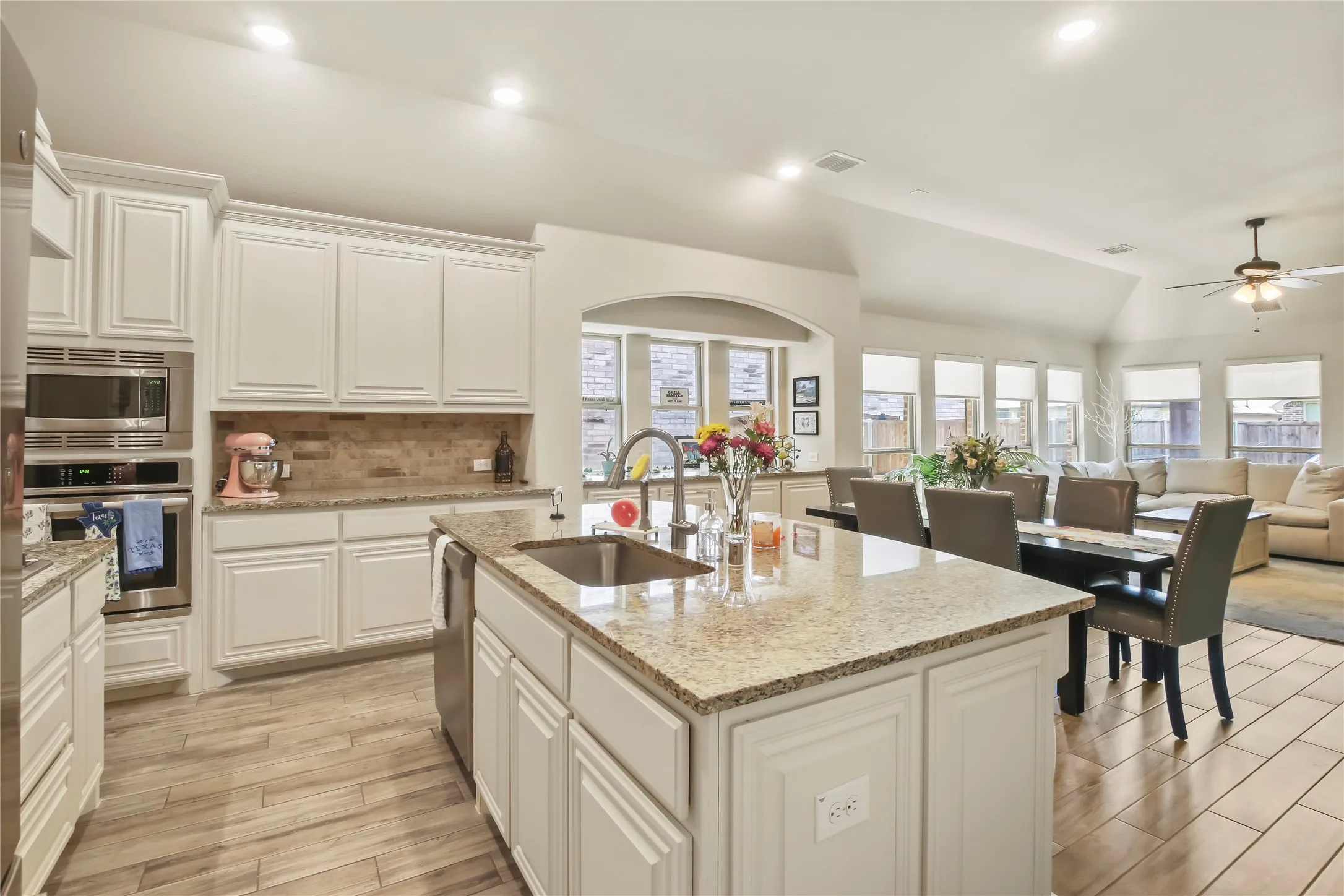 Single Family Residence For Sale in Denton County , 1316 Stoneleigh Place, Aubrey, Texas 76227, 4 Bedrooms, 3 Bathrooms, 2 Garage spaces, 2,456 Sqft, built in 2021, Price $419,000, mls#21267299, Real Estate Agent in Aubrey, Homes For Sale in Denton county, Homes For Sale in Aubrey, Realtor in Aubrey Texas, Real Estate Brokerage Independent Realty Texas, Luminita Cordes Realtor