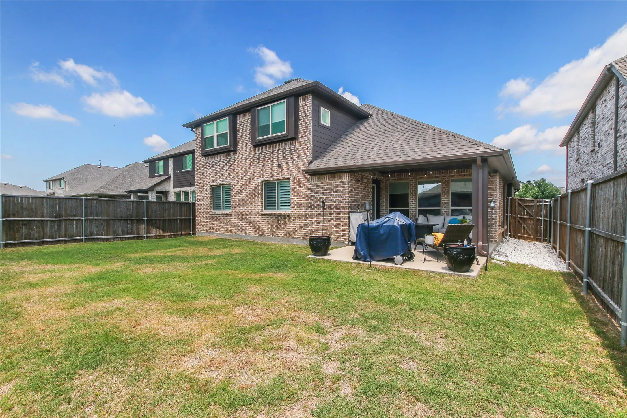 Single Family Residence For Sale in Denton County , 1316 Stoneleigh Place, Aubrey, Texas 76227, 4 Bedrooms, 3 Bathrooms, 2 Garage spaces, 2,456 Sqft, built in 2021, Price $419,000, mls#21267299, Real Estate Agent in Aubrey, Homes For Sale in Denton county, Homes For Sale in Aubrey, Realtor in Aubrey Texas, Real Estate Brokerage Independent Realty Texas, Luminita Cordes Realtor