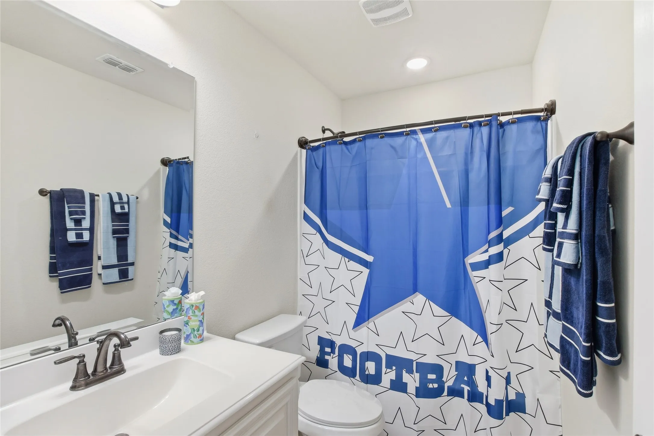 Single Family Residence For Sale in Denton County , 1316 Stoneleigh Place, Aubrey, Texas 76227, 4 Bedrooms, 3 Bathrooms, 2 Garage spaces, 2,456 Sqft, built in 2021, Price $419,000, mls#21267299, Real Estate Agent in Aubrey, Homes For Sale in Denton county, Homes For Sale in Aubrey, Realtor in Aubrey Texas, Real Estate Brokerage Independent Realty Texas, Luminita Cordes Realtor