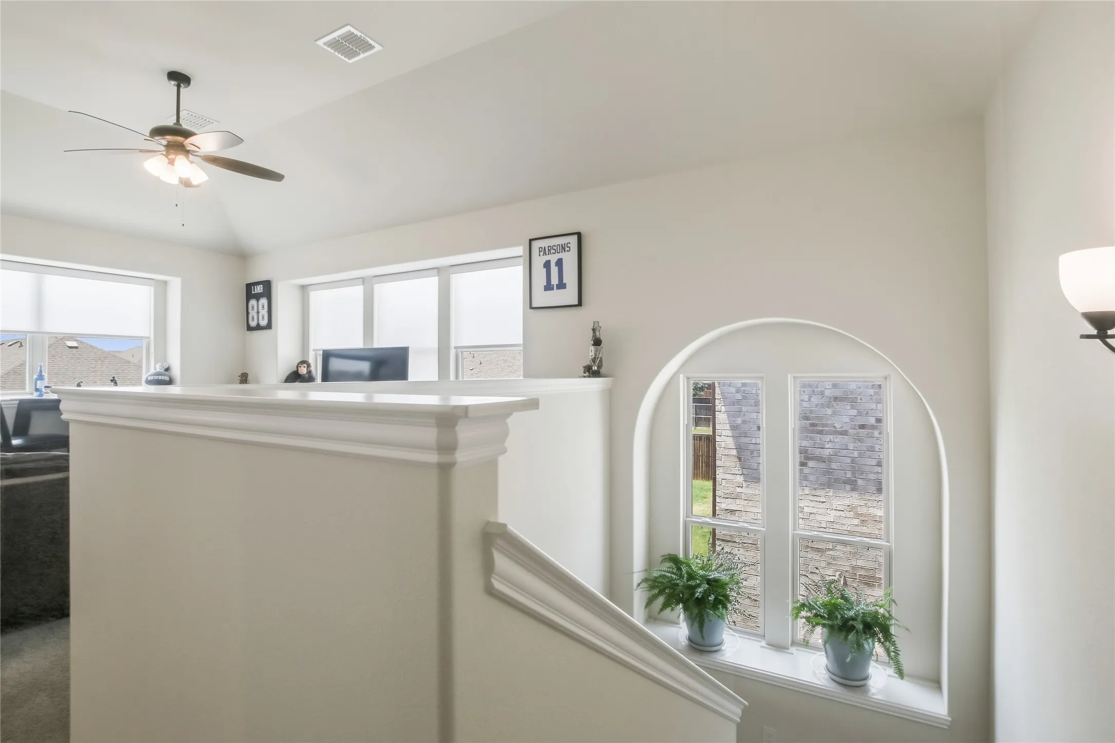 Single Family Residence For Sale in Denton County , 1316 Stoneleigh Place, Aubrey, Texas 76227, 4 Bedrooms, 3 Bathrooms, 2 Garage spaces, 2,456 Sqft, built in 2021, Price $419,000, mls#21267299, Real Estate Agent in Aubrey, Homes For Sale in Denton county, Homes For Sale in Aubrey, Realtor in Aubrey Texas, Real Estate Brokerage Independent Realty Texas, Luminita Cordes Realtor