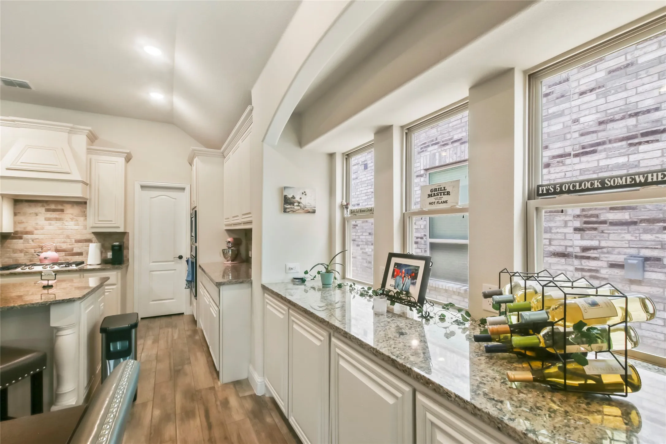 Single Family Residence For Sale in Denton County , 1316 Stoneleigh Place, Aubrey, Texas 76227, 4 Bedrooms, 3 Bathrooms, 2 Garage spaces, 2,456 Sqft, built in 2021, Price $419,000, mls#21267299, Real Estate Agent in Aubrey, Homes For Sale in Denton county, Homes For Sale in Aubrey, Realtor in Aubrey Texas, Real Estate Brokerage Independent Realty Texas, Luminita Cordes Realtor