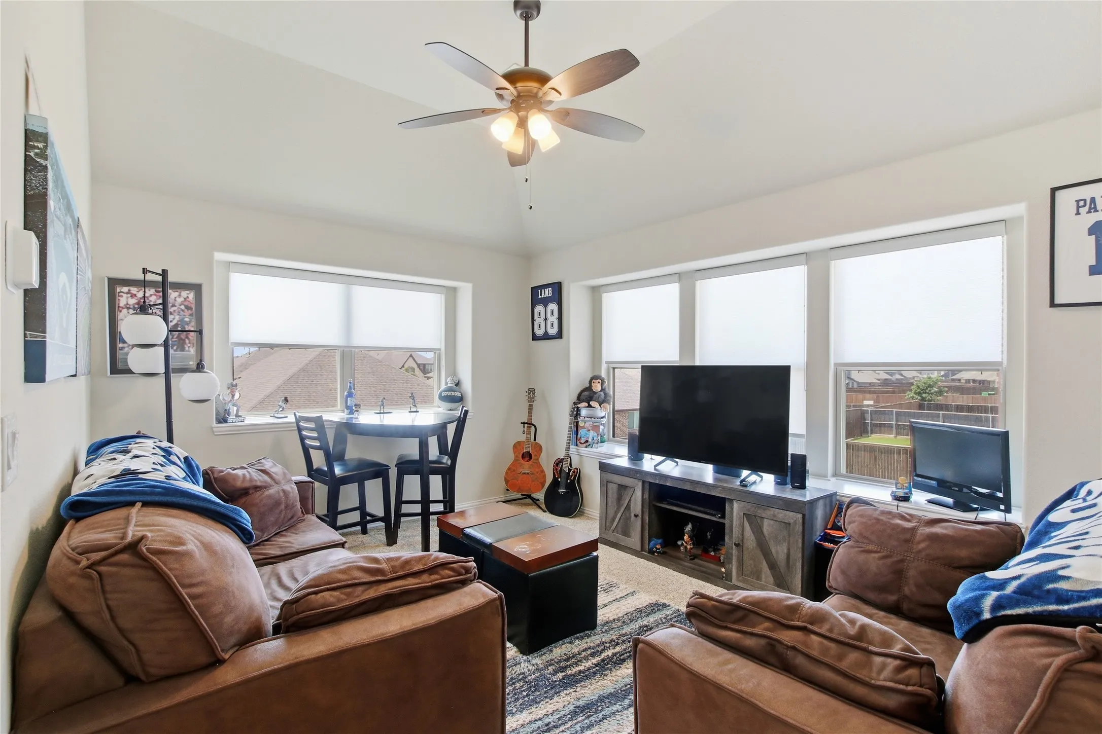 Single Family Residence For Sale in Denton County , 1316 Stoneleigh Place, Aubrey, Texas 76227, 4 Bedrooms, 3 Bathrooms, 2 Garage spaces, 2,456 Sqft, built in 2021, Price $419,000, mls#21267299, Real Estate Agent in Aubrey, Homes For Sale in Denton county, Homes For Sale in Aubrey, Realtor in Aubrey Texas, Real Estate Brokerage Independent Realty Texas, Luminita Cordes Realtor