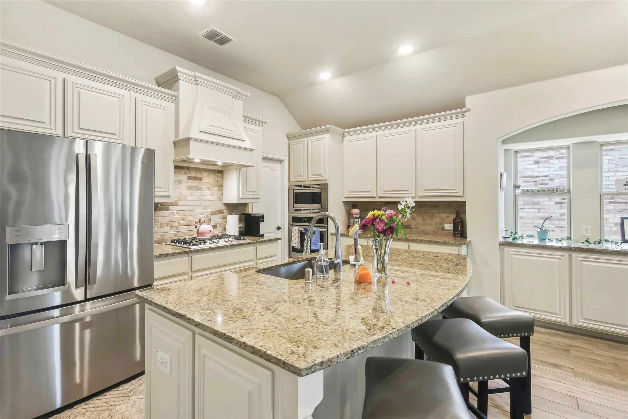 Single Family Residence For Sale in Denton County , 1316 Stoneleigh Place, Aubrey, Texas 76227, 4 Bedrooms, 3 Bathrooms, 2 Garage spaces, 2,456 Sqft, built in 2021, Price $419,000, mls#21267299, Real Estate Agent in Aubrey, Homes For Sale in Denton county, Homes For Sale in Aubrey, Realtor in Aubrey Texas, Real Estate Brokerage Independent Realty Texas, Luminita Cordes Realtor
