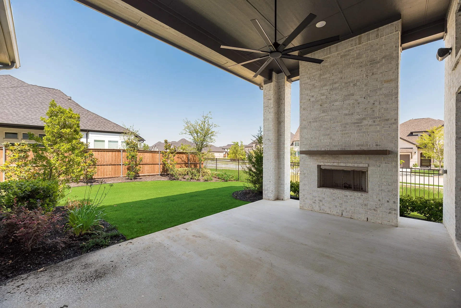 Single Family Residence For Sale in Collin County , 3322 Crosby Lane, Celina, Texas 75009, 5 Bedroom, 6 Bathroom, 3 Garage spaces, 4,409 Sqft, built in 2024, mls#21267698, Real Estate Agent in Celina, Homes For Sale in Collin county, Homes For Sale in Celina, Realtor in Celina Texas, Real Estate Brokerage Independent Realty Texas, Luminita Cordes Realtor