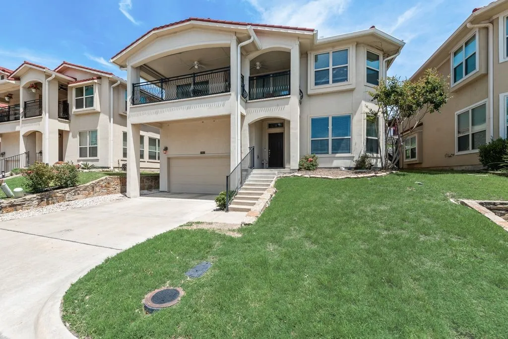 Single Family Residence For Sale in Rockwall County , 1913 Huron Drive, Rockwall, Texas 75087, 3 Bedroom, 3 Bathroom, 2 Garage spaces, 2,467 Sqft, built in 2015, mls#21266520, Real Estate Agent in Rockwall, Homes For Sale in Rockwall county, Homes For Sale in Rockwall, Realtor in Rockwall Texas, Real Estate Brokerage Independent Realty Texas, Luminita Cordes Realtor
