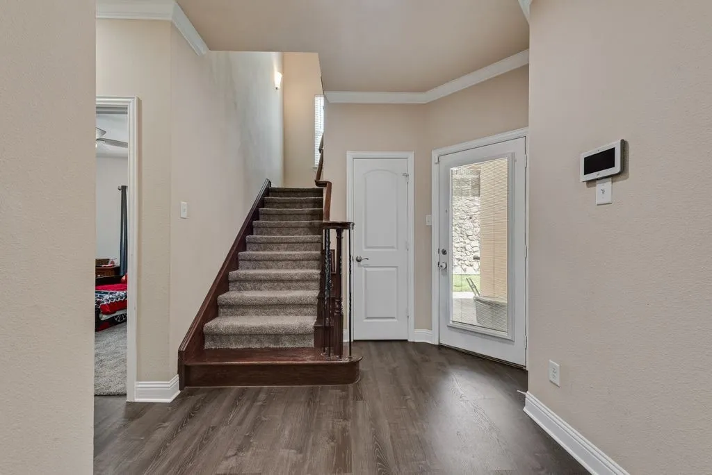 Single Family Residence For Sale in Rockwall County , 1913 Huron Drive, Rockwall, Texas 75087, 3 Bedroom, 3 Bathroom, 2 Garage spaces, 2,467 Sqft, built in 2015, mls#21266520, Real Estate Agent in Rockwall, Homes For Sale in Rockwall county, Homes For Sale in Rockwall, Realtor in Rockwall Texas, Real Estate Brokerage Independent Realty Texas, Luminita Cordes Realtor