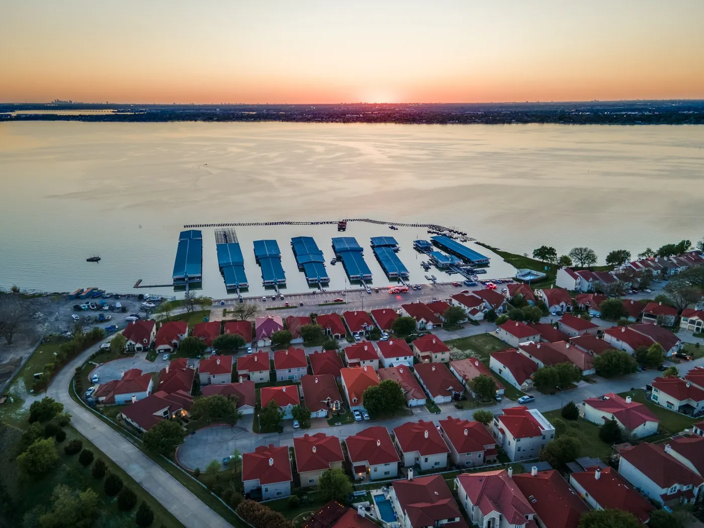 Single Family Residence For Sale in Rockwall County , 1913 Huron Drive, Rockwall, Texas 75087, 3 Bedroom, 3 Bathroom, 2 Garage spaces, 2,467 Sqft, built in 2015, mls#21266520, Real Estate Agent in Rockwall, Homes For Sale in Rockwall county, Homes For Sale in Rockwall, Realtor in Rockwall Texas, Real Estate Brokerage Independent Realty Texas, Luminita Cordes Realtor
