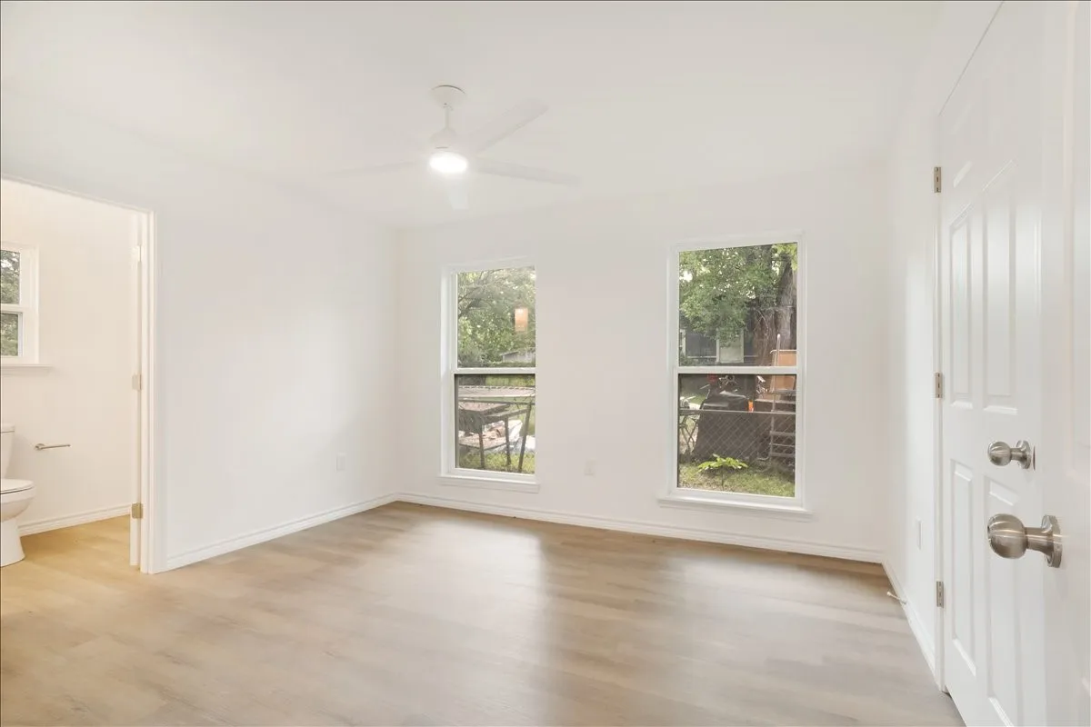 Single Family Residence For Sale in Grayson County , 401 E Morton Street, Denison, Texas 75021, 4 Bedroom, 2 Bathroom, Garage spaces, 1,581 Sqft, built in 1965, mls#21266481, Real Estate Agent in Denison, Homes For Sale in Grayson county, Homes For Sale in Denison, Realtor in Denison Texas, Real Estate Brokerage Independent Realty Texas, Luminita Cordes Realtor
