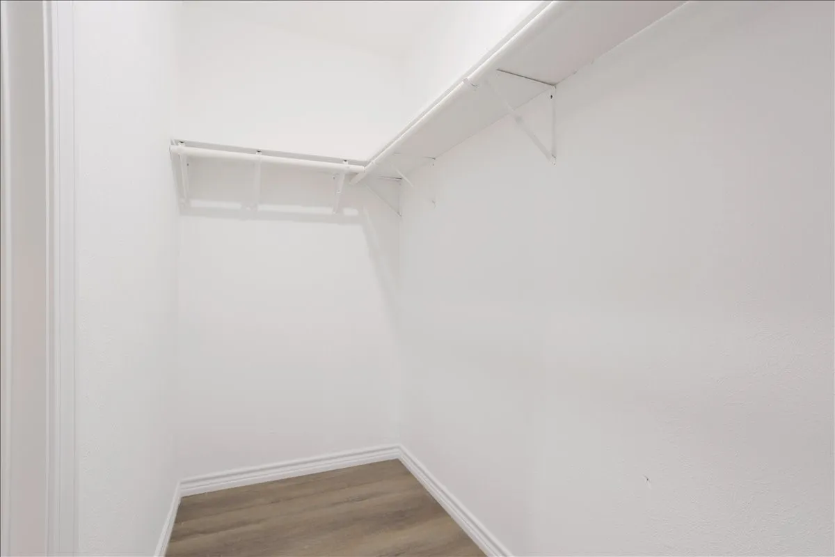 Single Family Residence For Sale in Grayson County , 401 E Morton Street, Denison, Texas 75021, 4 Bedroom, 2 Bathroom, Garage spaces, 1,581 Sqft, built in 1965, mls#21266481, Real Estate Agent in Denison, Homes For Sale in Grayson county, Homes For Sale in Denison, Realtor in Denison Texas, Real Estate Brokerage Independent Realty Texas, Luminita Cordes Realtor