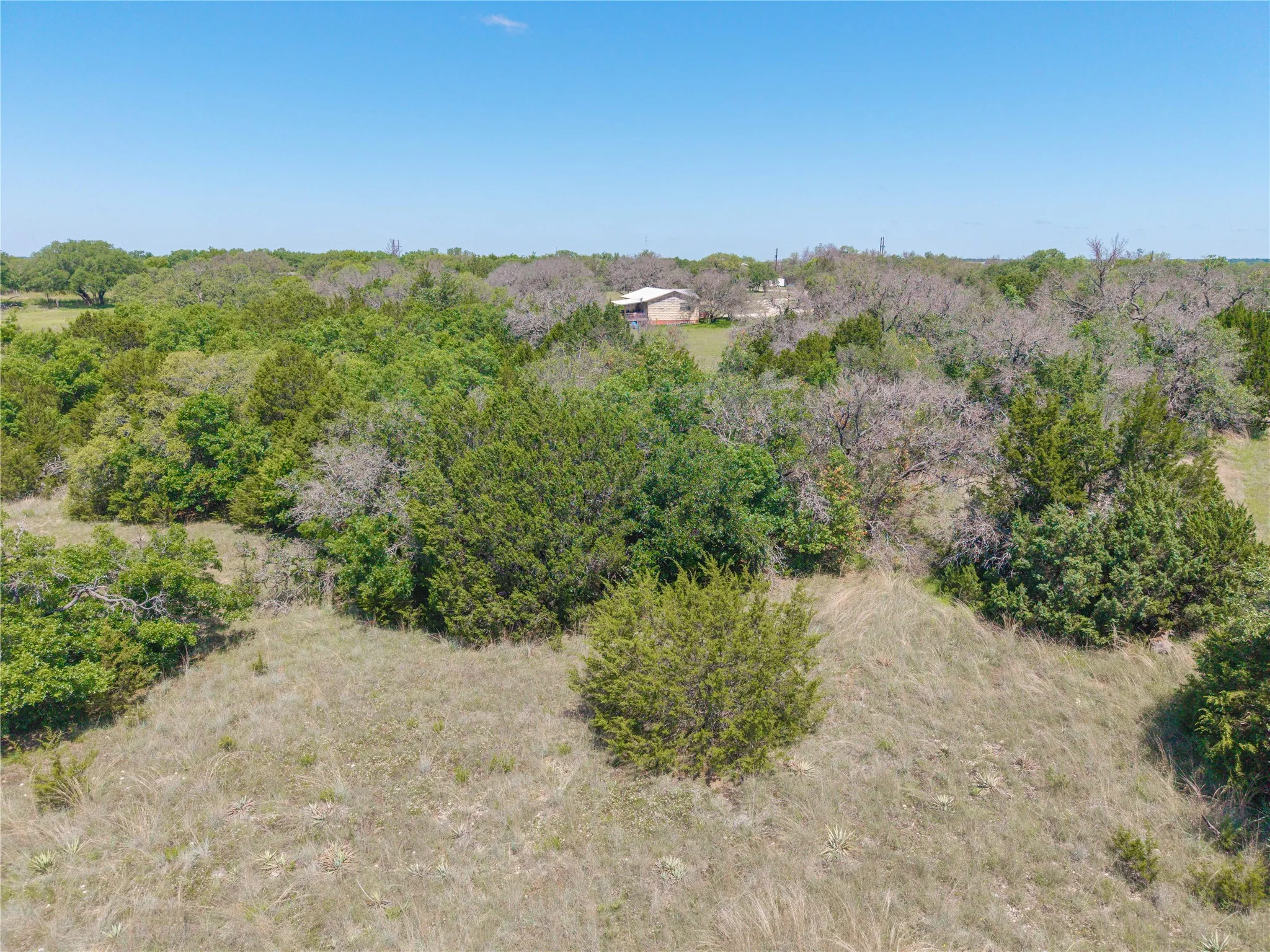 Single Family Residence For Sale in Brown County , 346 Whispering Oaks Lane, Early, Texas 76802, 4 Bedroom, 2 Bathroom, Garage spaces, 1,432 Sqft, built in 1987, mls#21267696, Real Estate Agent in Early, Homes For Sale in Brown county, Homes For Sale in Early, Realtor in Early Texas, Real Estate Brokerage Independent Realty Texas, Luminita Cordes Realtor