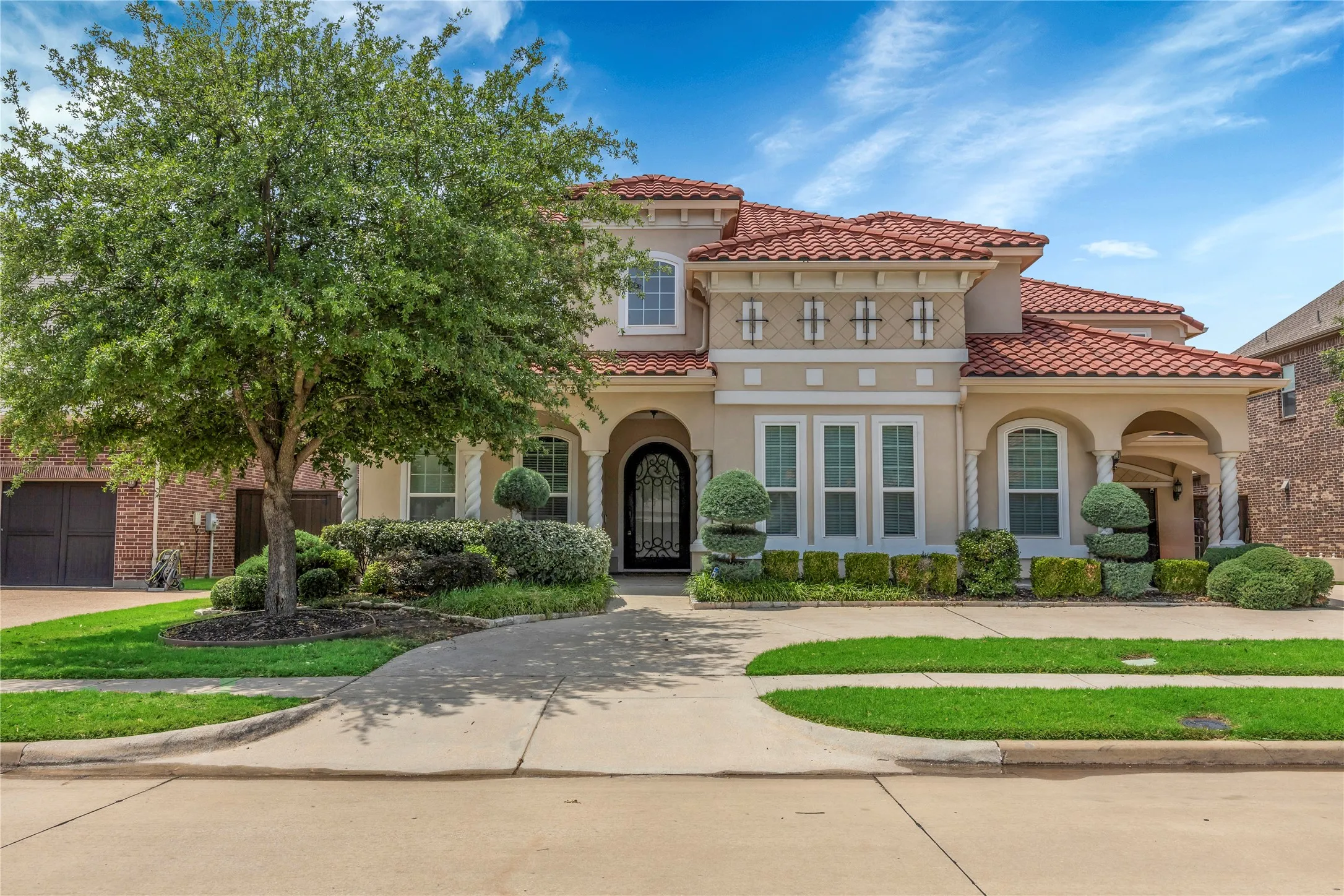 Single Family Residence For Sale in Collin County , 6209 MONTE CRISTO Lane, Plano, Texas 75024, 4 Bedrooms, 5 Bathrooms, 3 Garage spaces, 4,814 Sqft, built in 2014, Price $1,349,000, mls#21267550, Real Estate Agent in Plano, Homes For Sale in Collin county, Homes For Sale in Plano, Realtor in Plano Texas, Real Estate Brokerage Independent Realty Texas, Luminita Cordes Realtor