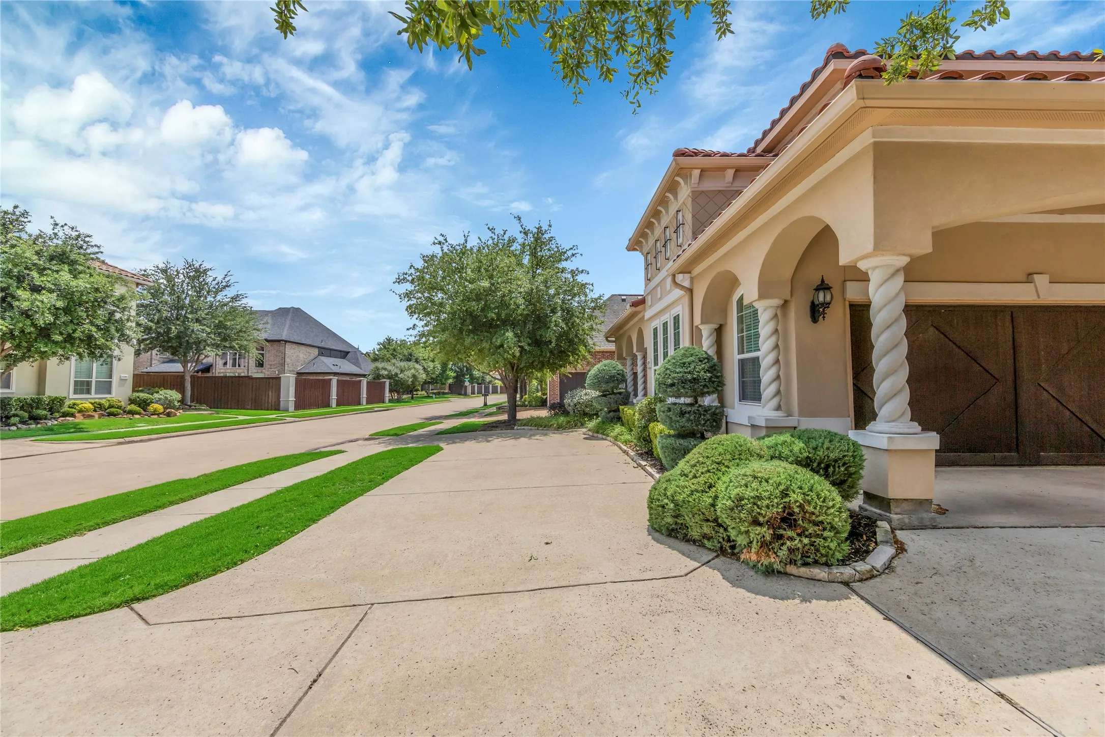 Single Family Residence For Sale in Collin County , 6209 MONTE CRISTO Lane, Plano, Texas 75024, 4 Bedrooms, 5 Bathrooms, 3 Garage spaces, 4,814 Sqft, built in 2014, Price $1,349,000, mls#21267550, Real Estate Agent in Plano, Homes For Sale in Collin county, Homes For Sale in Plano, Realtor in Plano Texas, Real Estate Brokerage Independent Realty Texas, Luminita Cordes Realtor