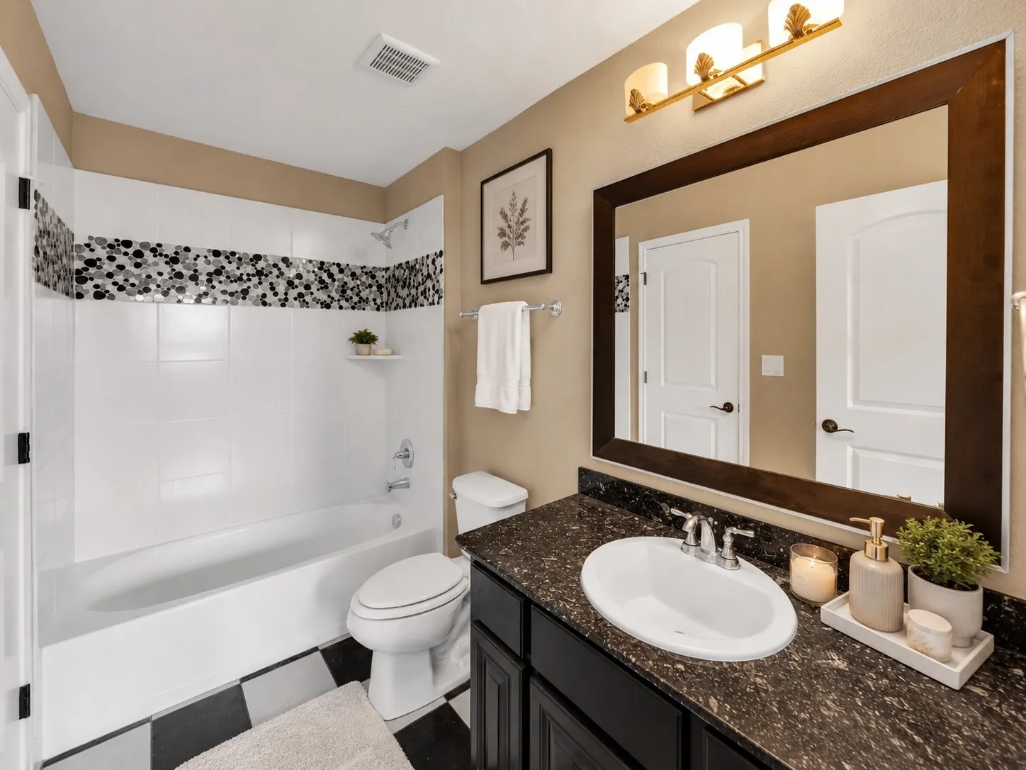 Single Family Residence For Sale in Collin County , 6209 MONTE CRISTO Lane, Plano, Texas 75024, 4 Bedrooms, 5 Bathrooms, 3 Garage spaces, 4,814 Sqft, built in 2014, Price $1,349,000, mls#21267550, Real Estate Agent in Plano, Homes For Sale in Collin county, Homes For Sale in Plano, Realtor in Plano Texas, Real Estate Brokerage Independent Realty Texas, Luminita Cordes Realtor